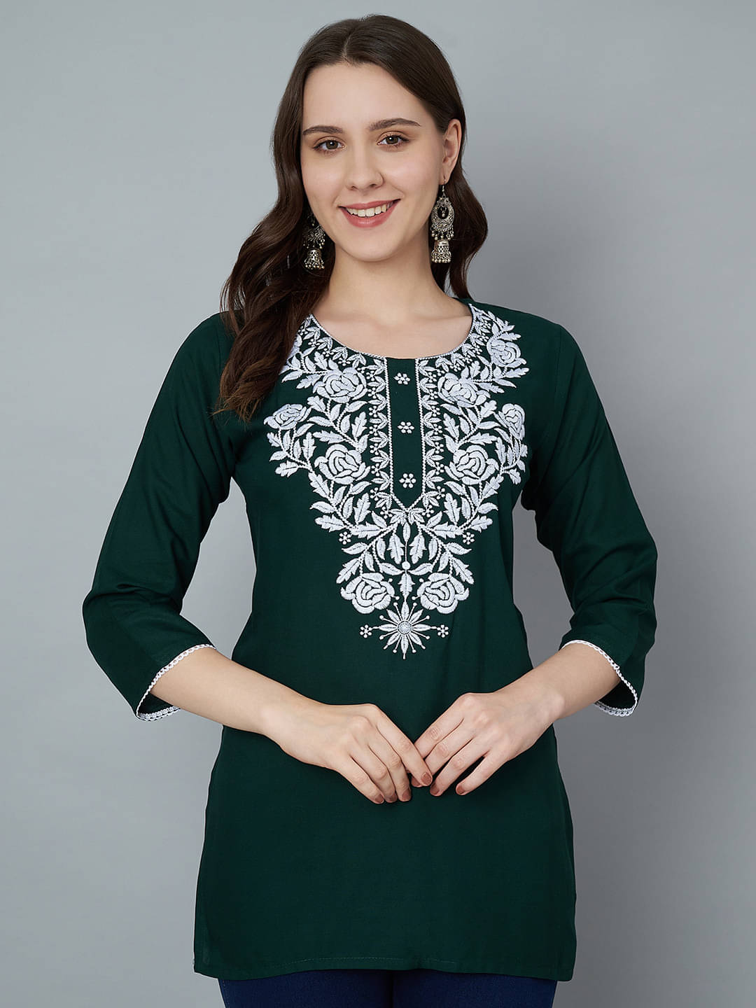 Trend Level Women Viscose Rayon Embroidered Straight Kurti ( Green ) Trend Level Women Viscose Rayon Embroidered Straight Kurti ( Green )