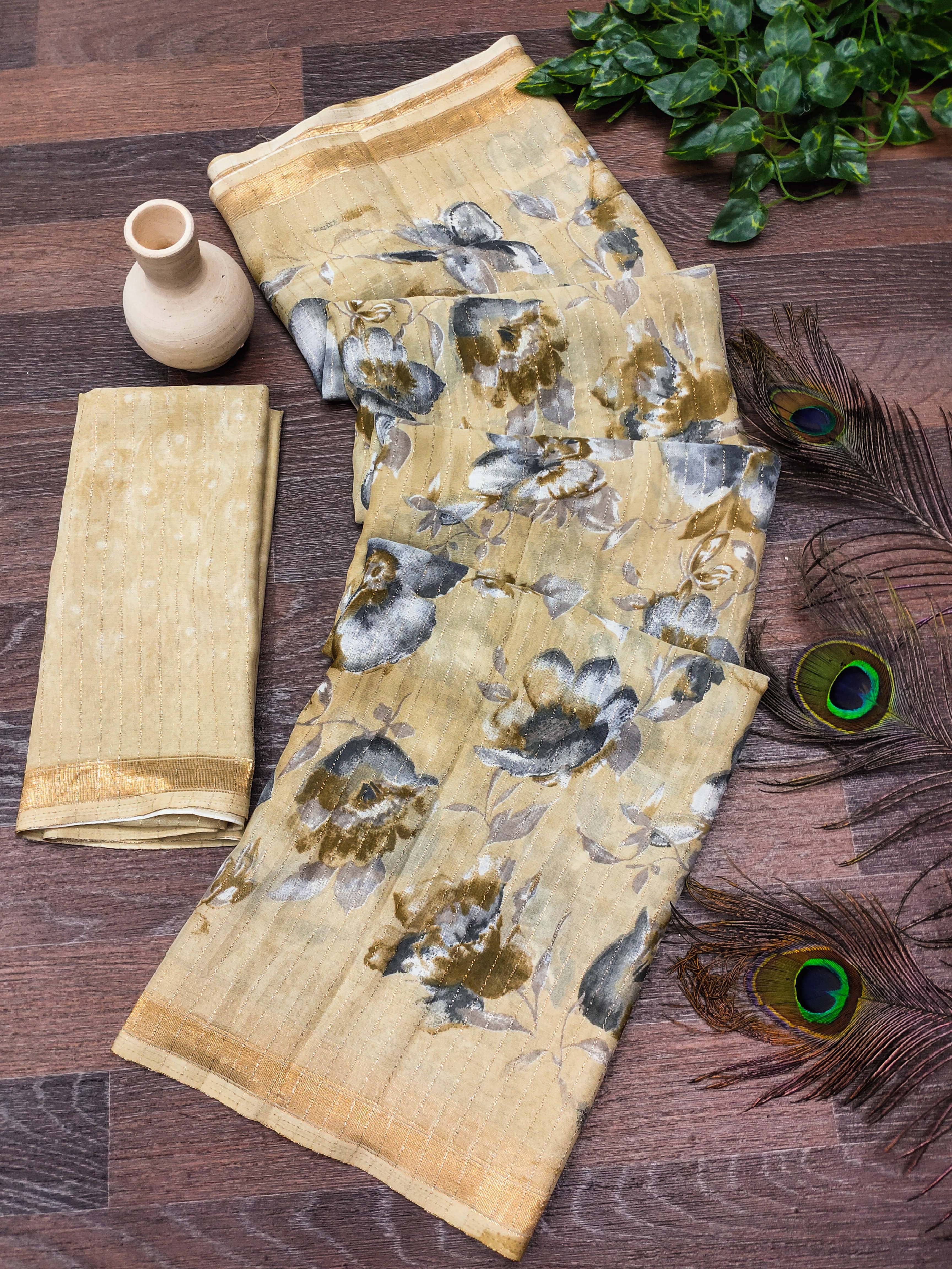 ANAND SAREES Georgette Printed Kasavu Saree With Unstitched Blouse Piece ( Cream ) ANAND SAREES Georgette Printed Kasavu Saree With Unstitched Blouse Piece ( Cream )