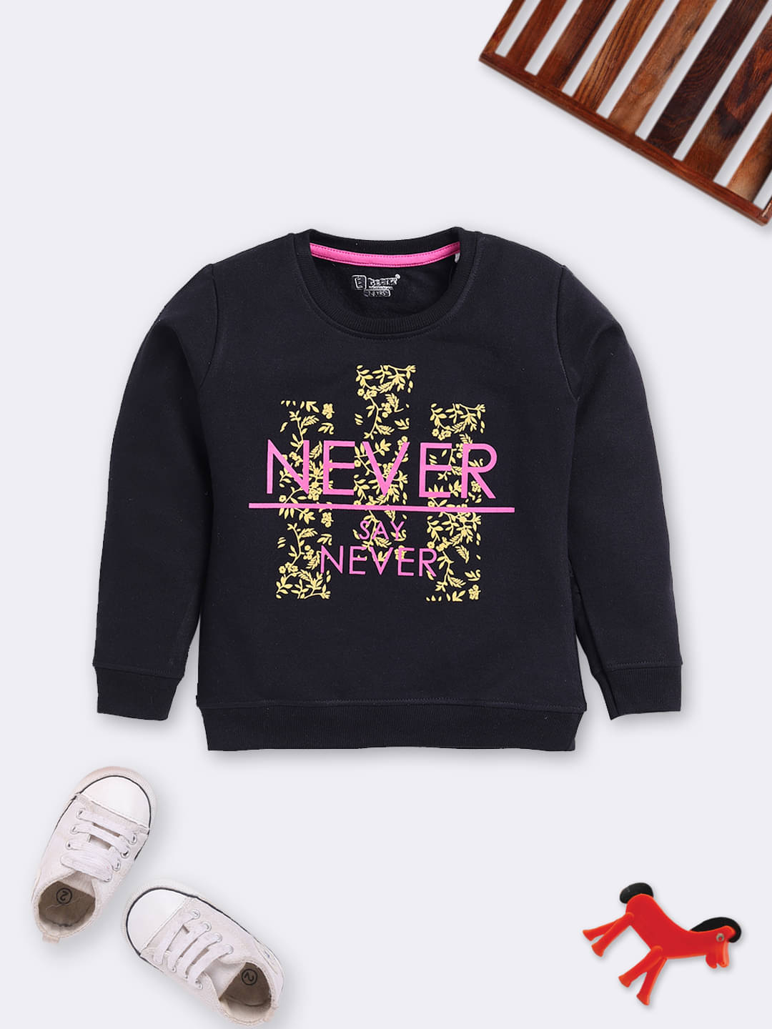     			Eteenz Pack of 1 Girls Fleece Sweatshirt ( Black )