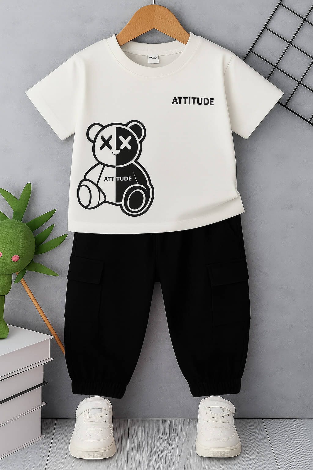     			FABOZA Pack of 1 Boys Cotton Blend T-Shirt & Pants Set ( Black )
