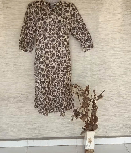     			GAURAV GOYAL Women Cotton Printed A-line Kurti ( Brown )