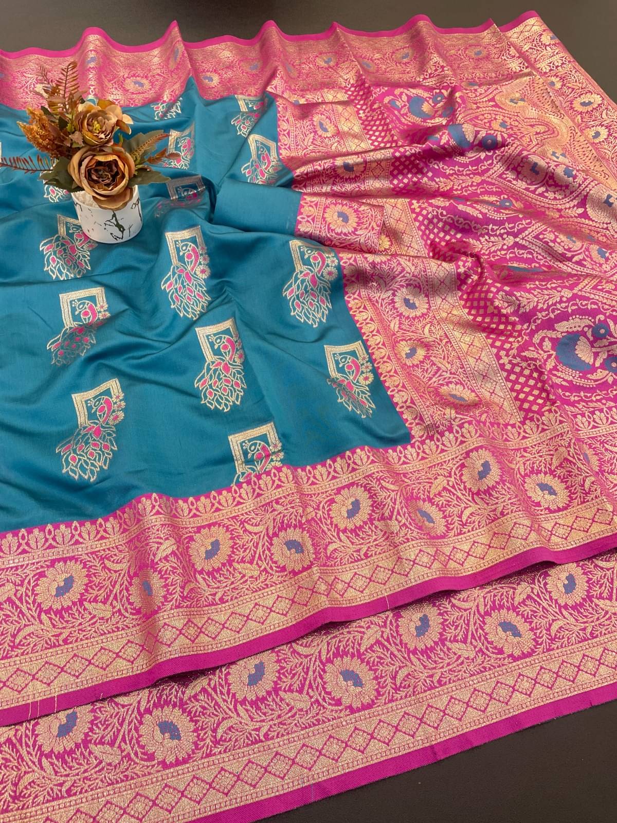 INDIAN SILKS Viscose Printed Regular Saree With Unstitched Blouse Piece ( Blue ) INDIAN SILKS Viscose Printed Regular Saree With Unstitched Blouse Piece ( Blue )