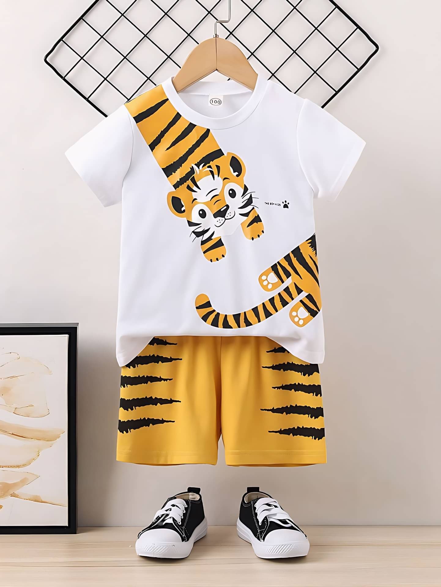     			Littlewizard Pack of 1 Unisex Cotton Blend T-Shirt & Shorts Set ( White )