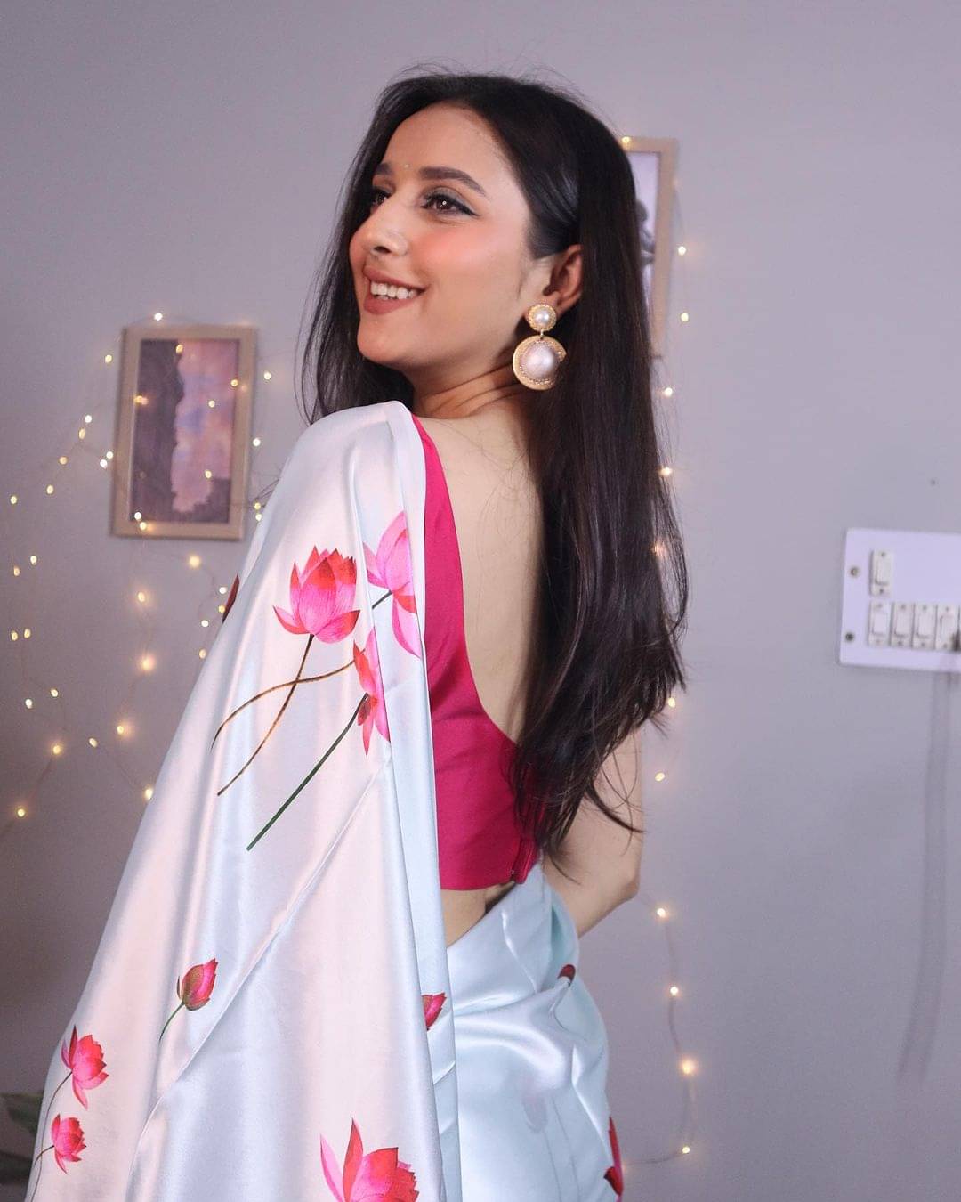     			Madhav Art Satin Printed Regular Saree With Unstitched Blouse Piece ( Multicolor 3 )