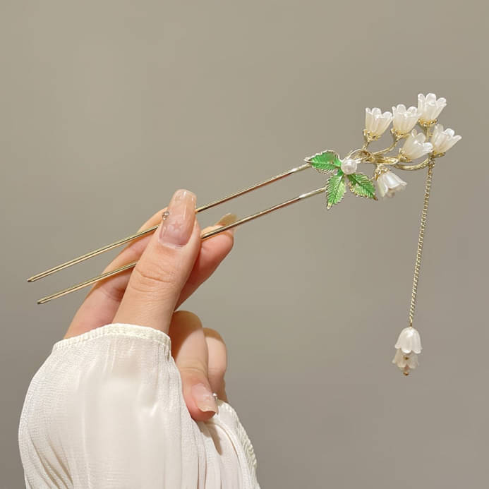     			Medbuddy White Women's Hair Sticks ( Pack of 1 )