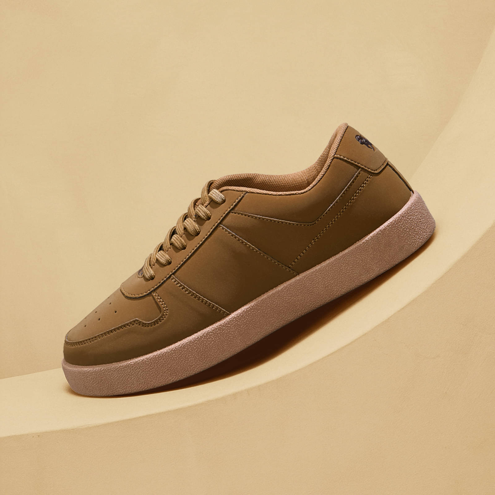     			Neemans Tan Men's Sneakers