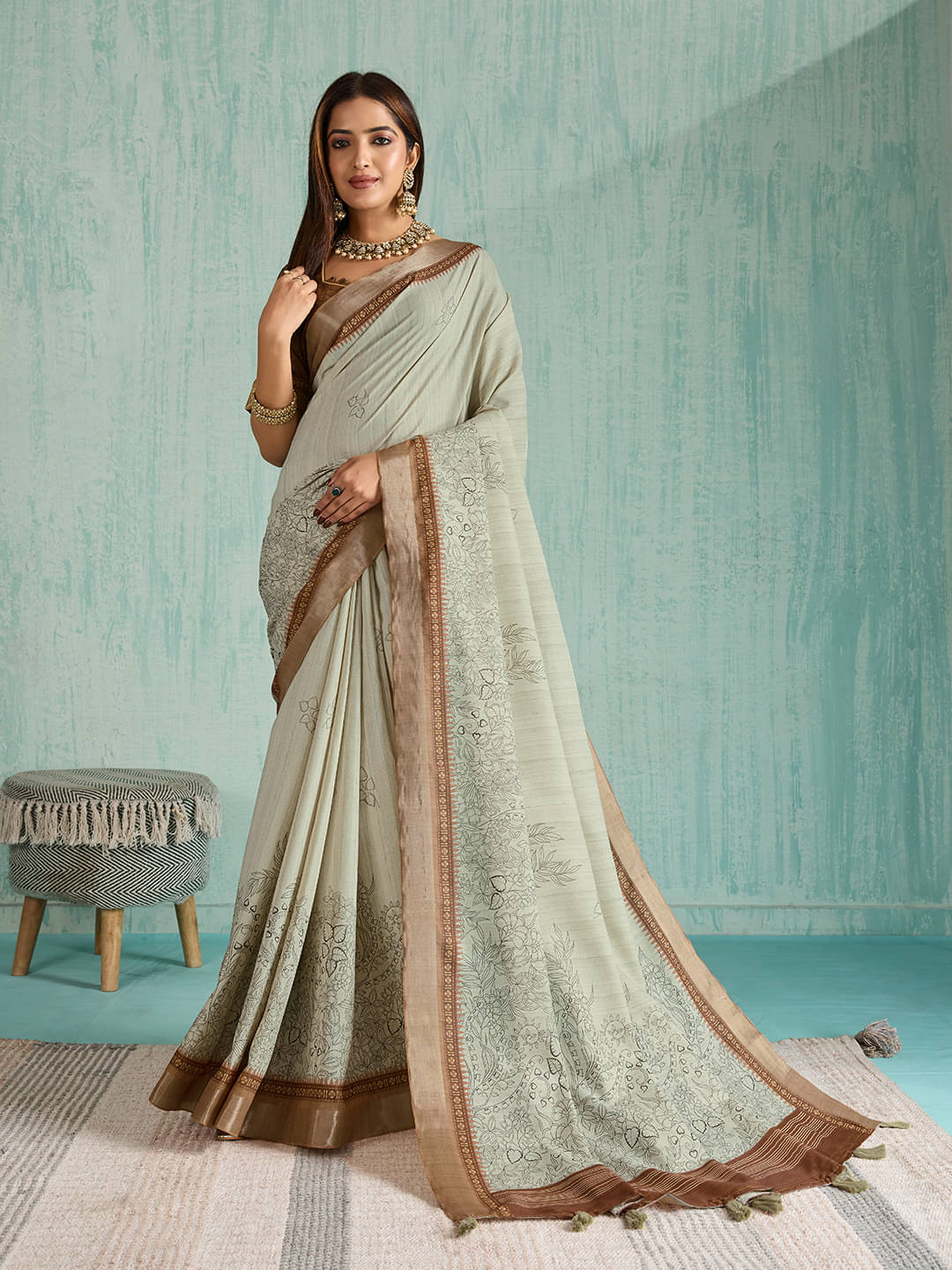     			Nil Madhav Art Cotton Applique Chikankari Saree With Unstitched Blouse Piece ( Green )