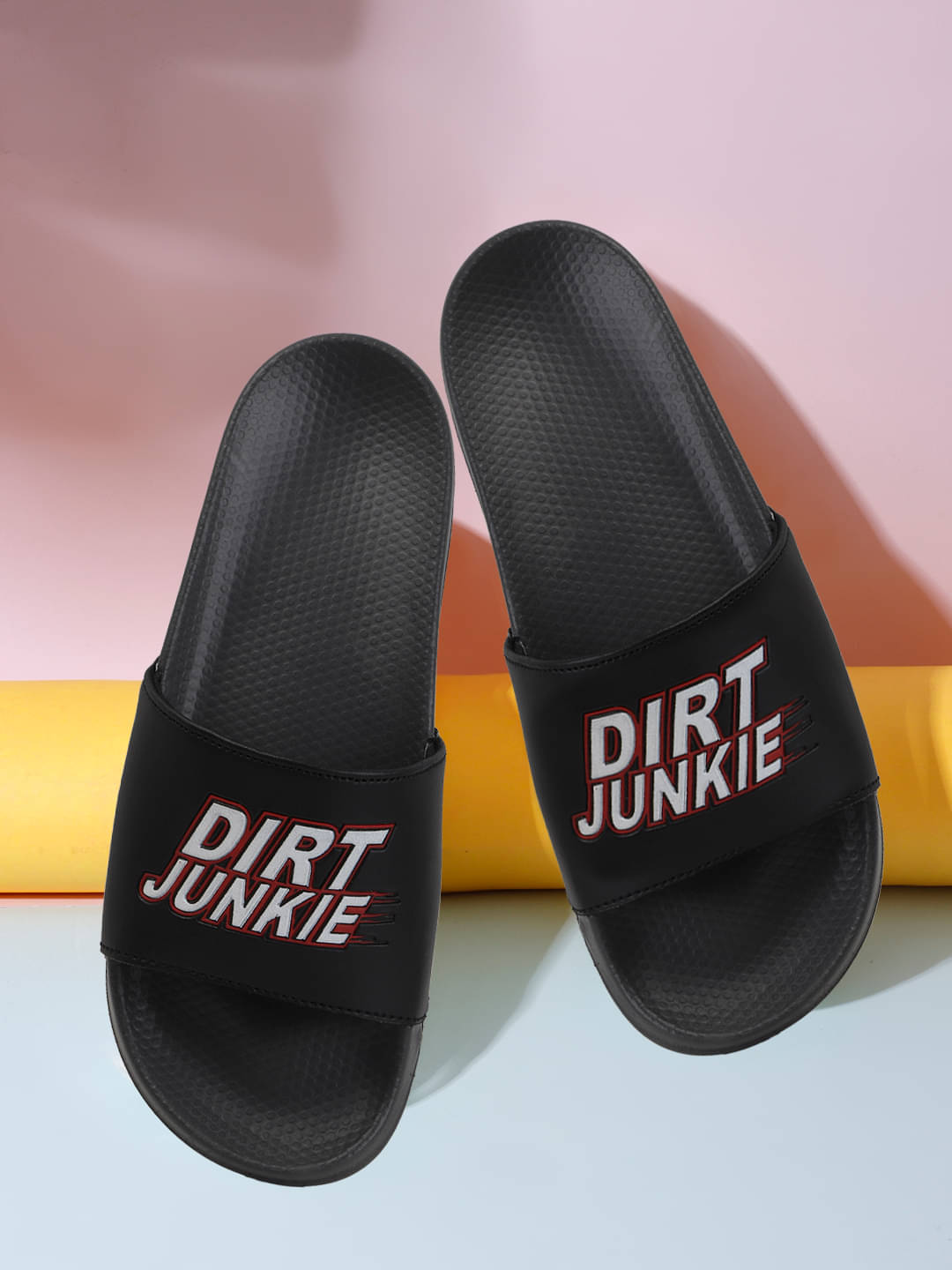     			Qrite Black Men's Slide Flip Flop