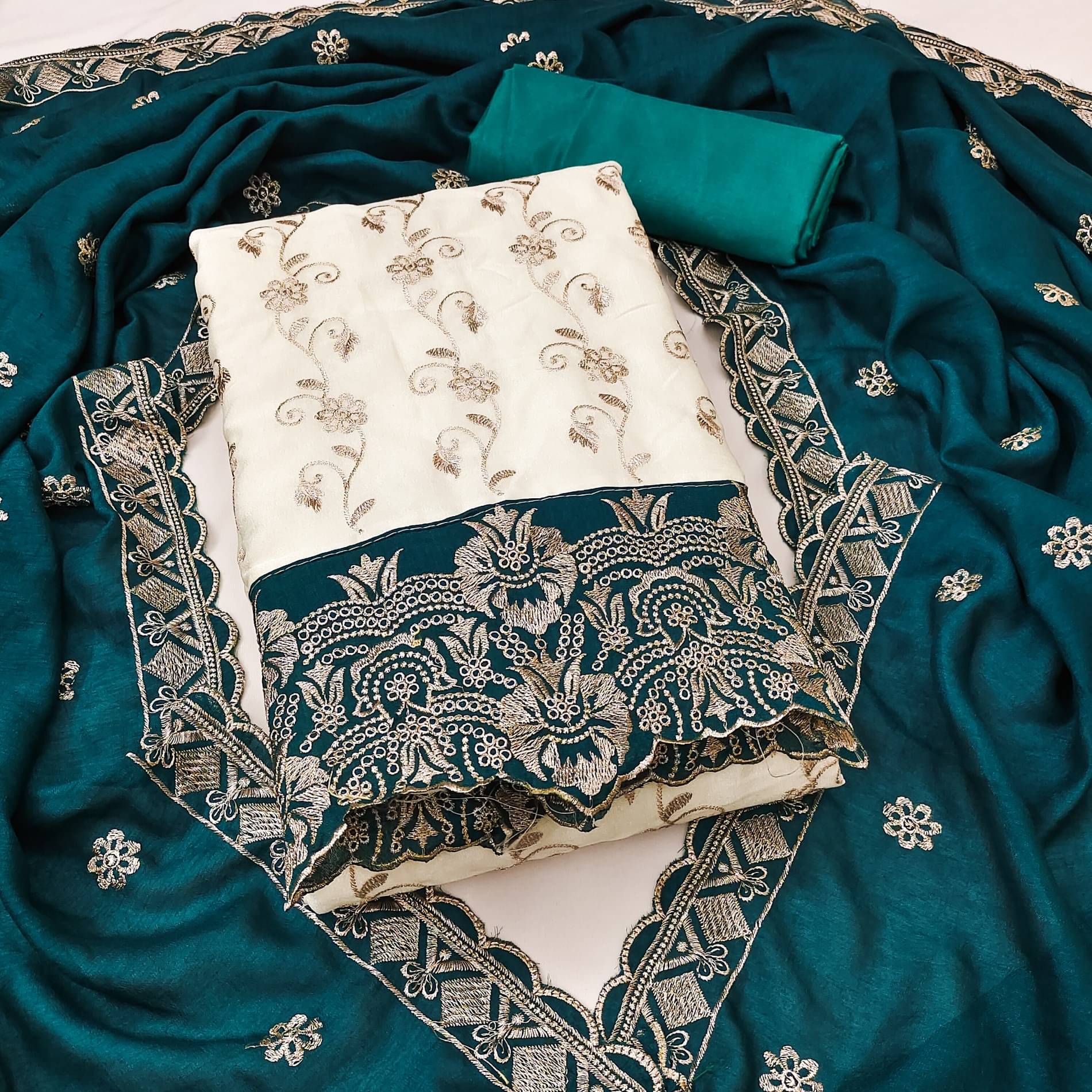     			Rangtulika Ethnics Women Silk Unstitched Dress Material ( Teal )