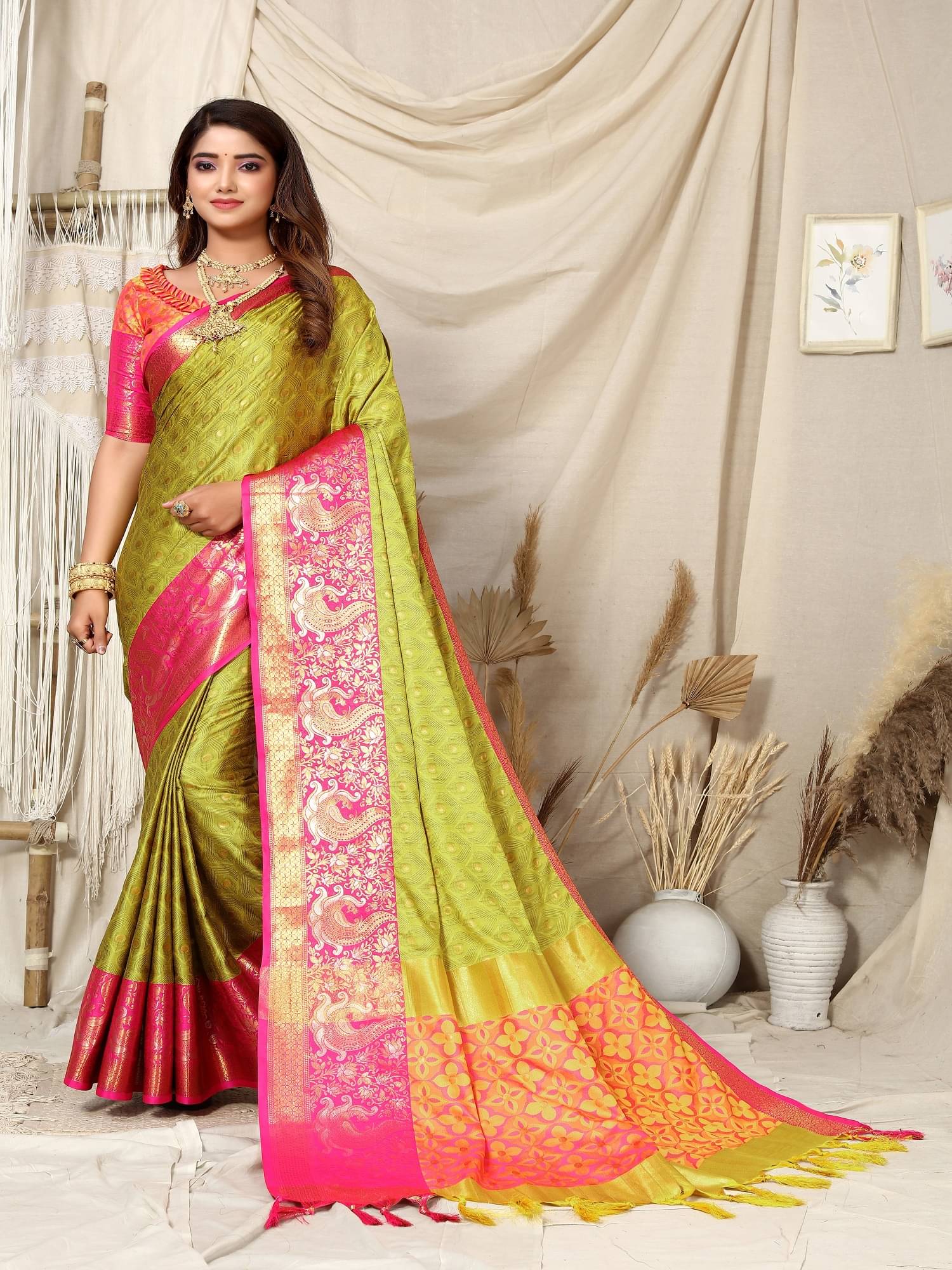     			SATVASHIV Silk Blend Self Design Regular Saree With Unstitched Blouse Piece ( Yellow )