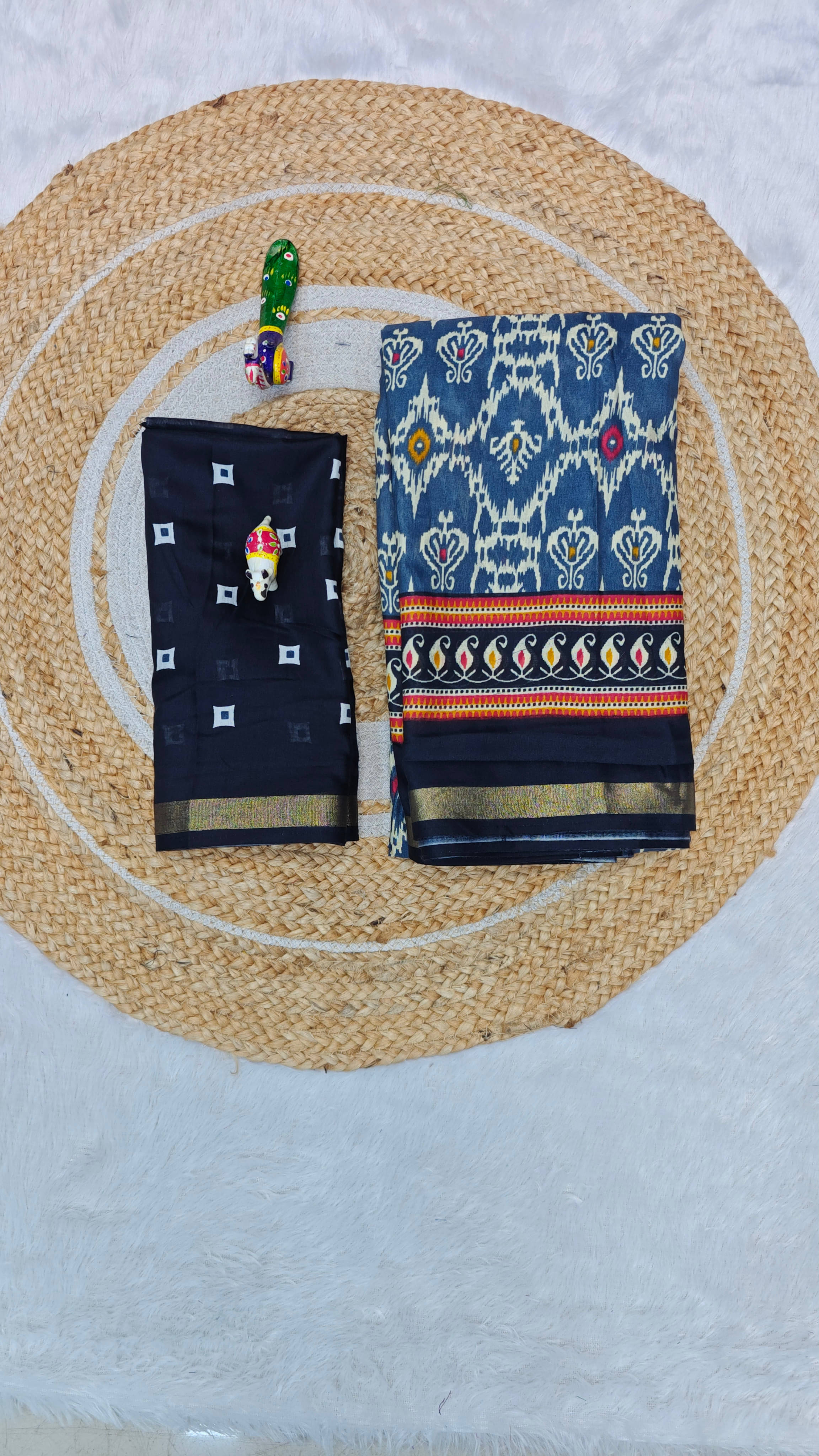     			SHIRODHARI Cotton Blend Printed Sambalpuri Saree With Unstitched Blouse Piece ( Grey )