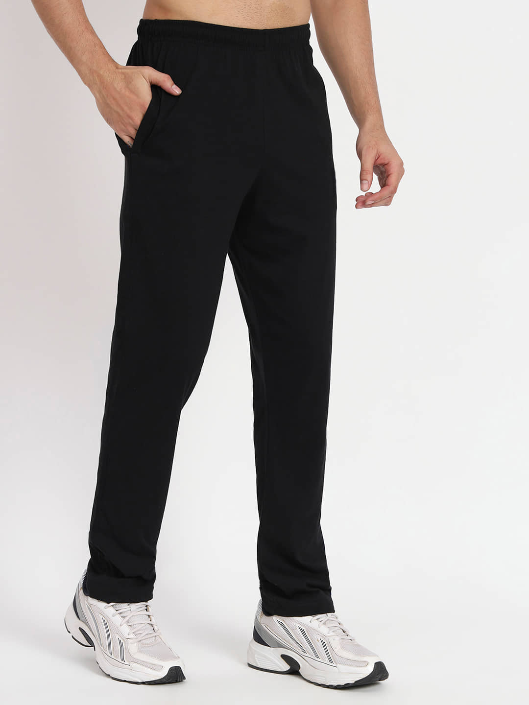 STYLE ACCORD Black Cotton Blend Men's Trackpants ( Pack of 1 ) - Track Pants | Buy online on ZillyBuy