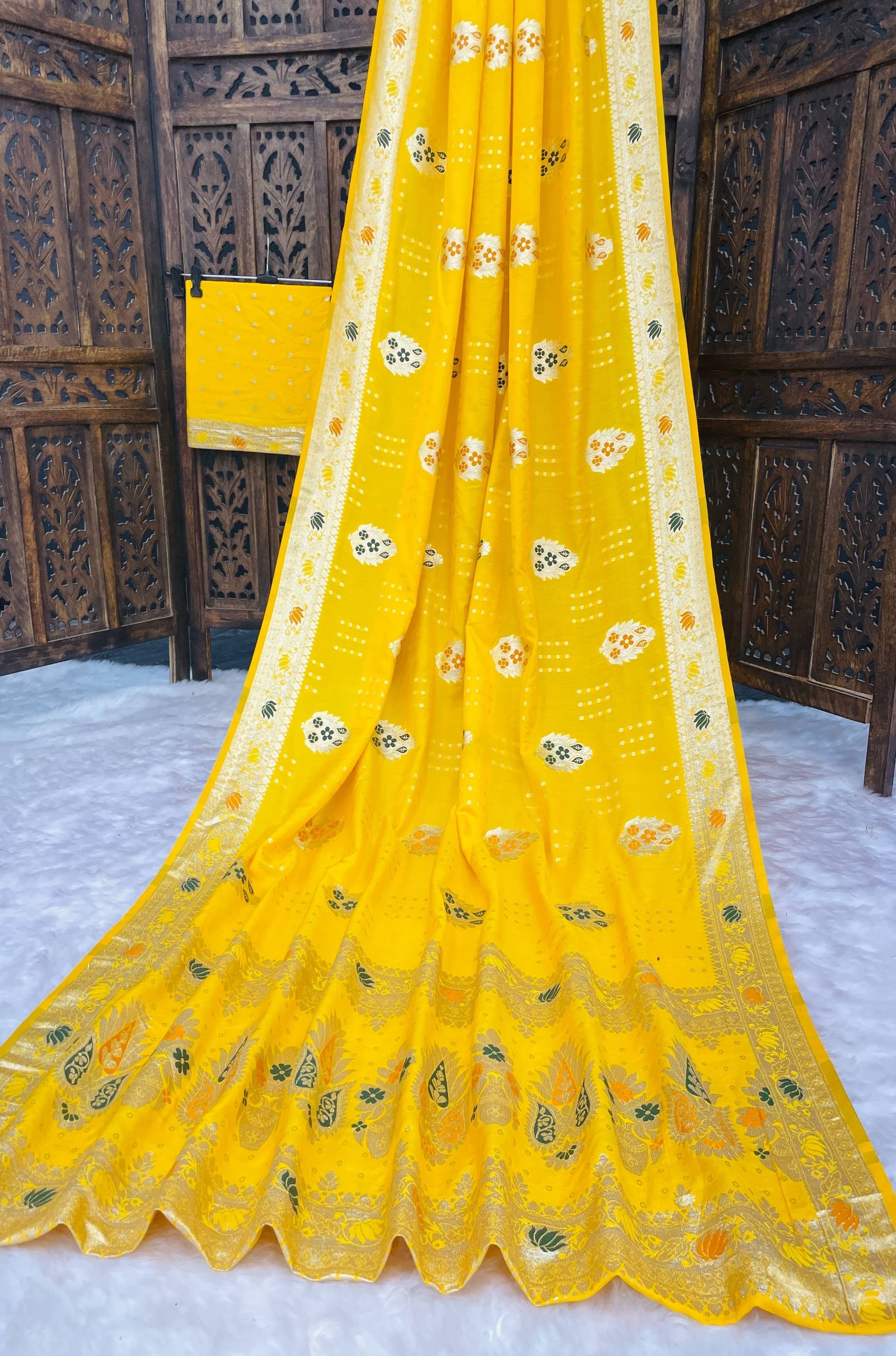 fab woven Art Silk Woven Design Kanjeevaram Sarees With Unstitched Blouse Piece ( Yellow ) fab woven Art Silk Woven Design Kanjeevaram Sarees With Unstitched Blouse Piece ( Yellow )