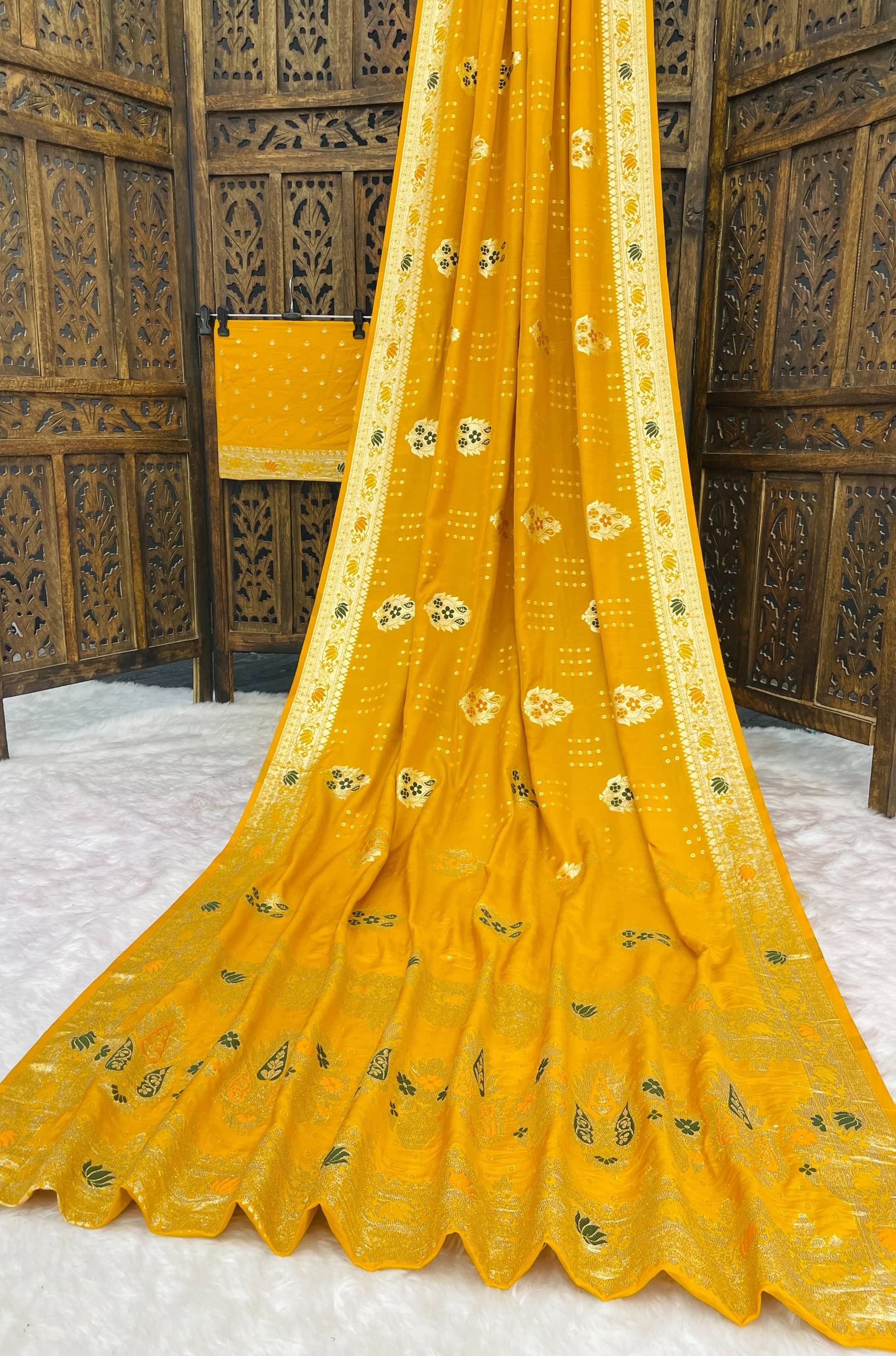     			fab woven Art Silk Woven Design Kanjeevaram Sarees With Unstitched Blouse Piece ( Mustard )