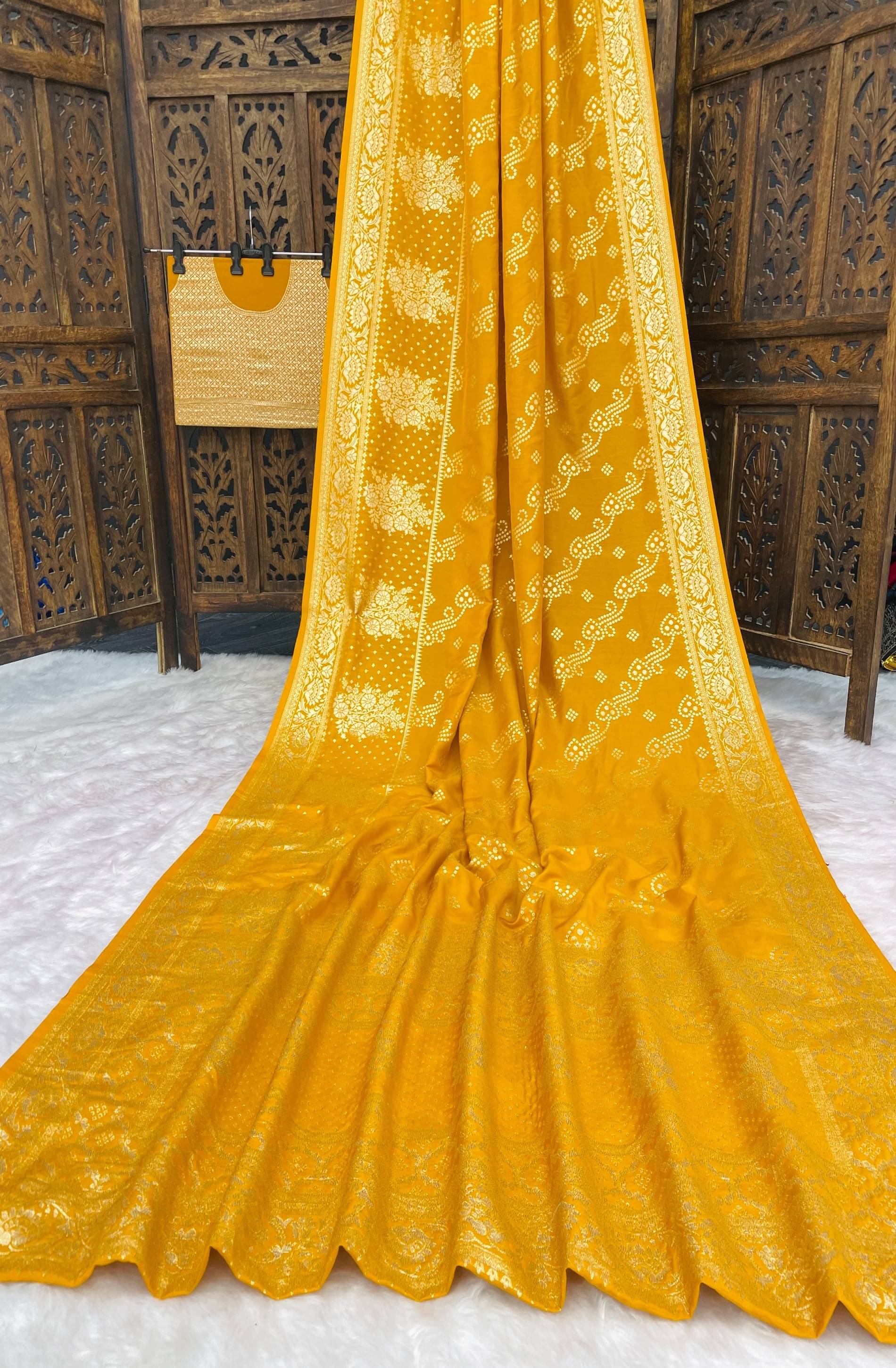     			fab woven Art Silk Woven Design Kanjeevaram Sarees With Unstitched Blouse Piece ( Mustard )