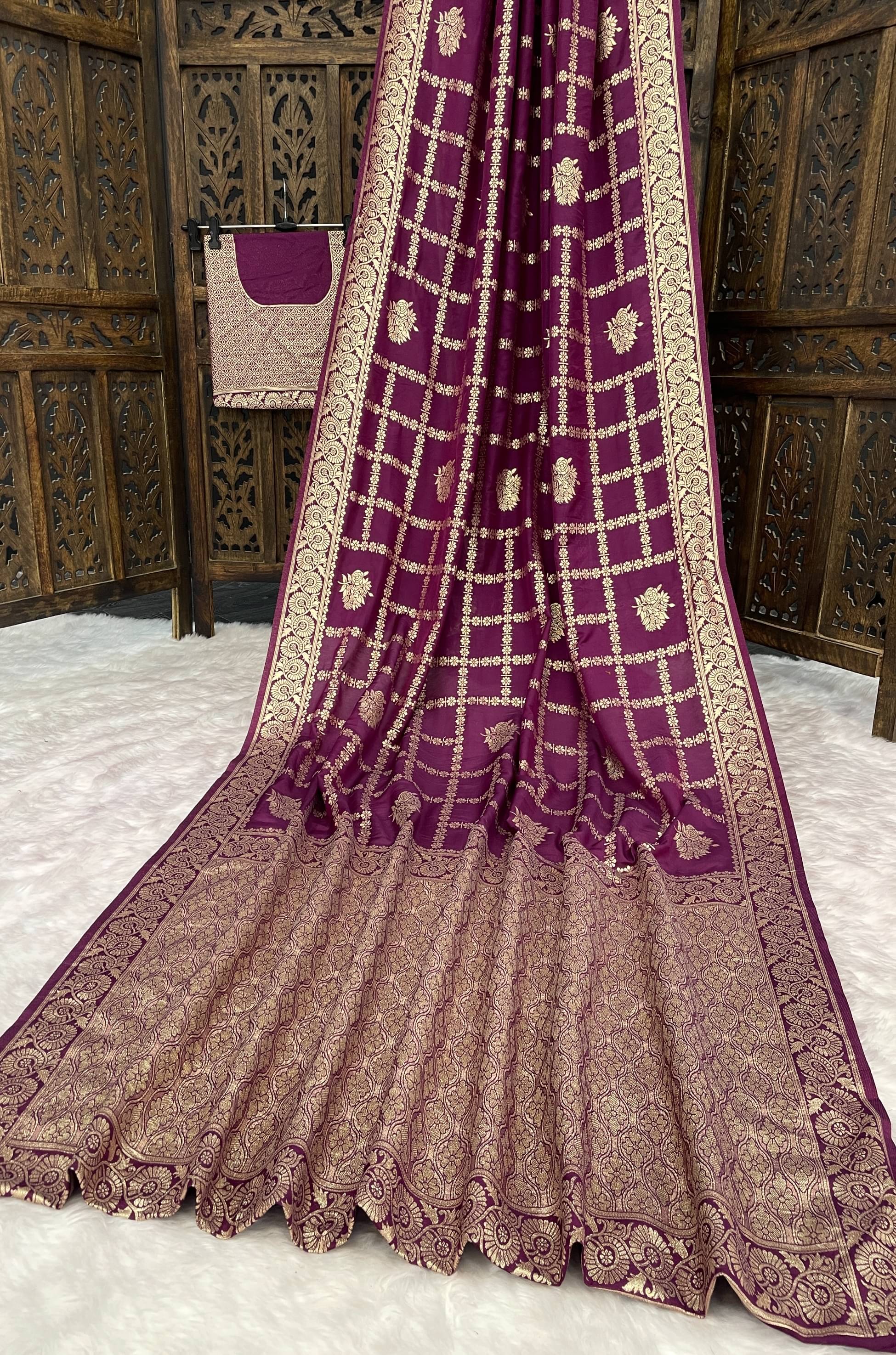    			fab woven Art Silk Woven Design Kanjeevaram Sarees With Unstitched Blouse Piece ( Wine )