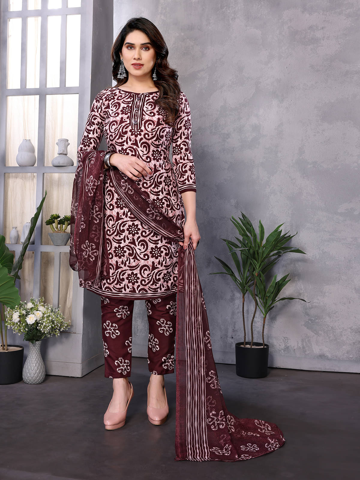     			ANAND SAREES Women Crepe Unstitched Dress Material ( Brown )