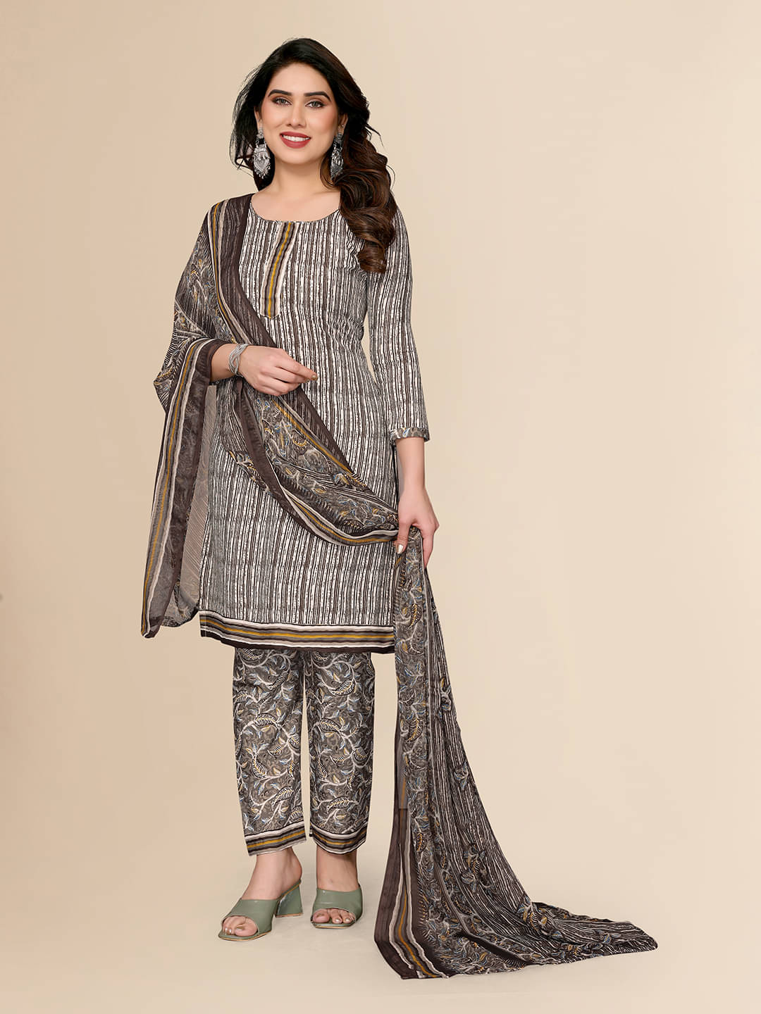 ANAND SAREES Women Crepe Unstitched Dress Material ( Grey ) ANAND SAREES Women Crepe Unstitched Dress Material ( Grey )