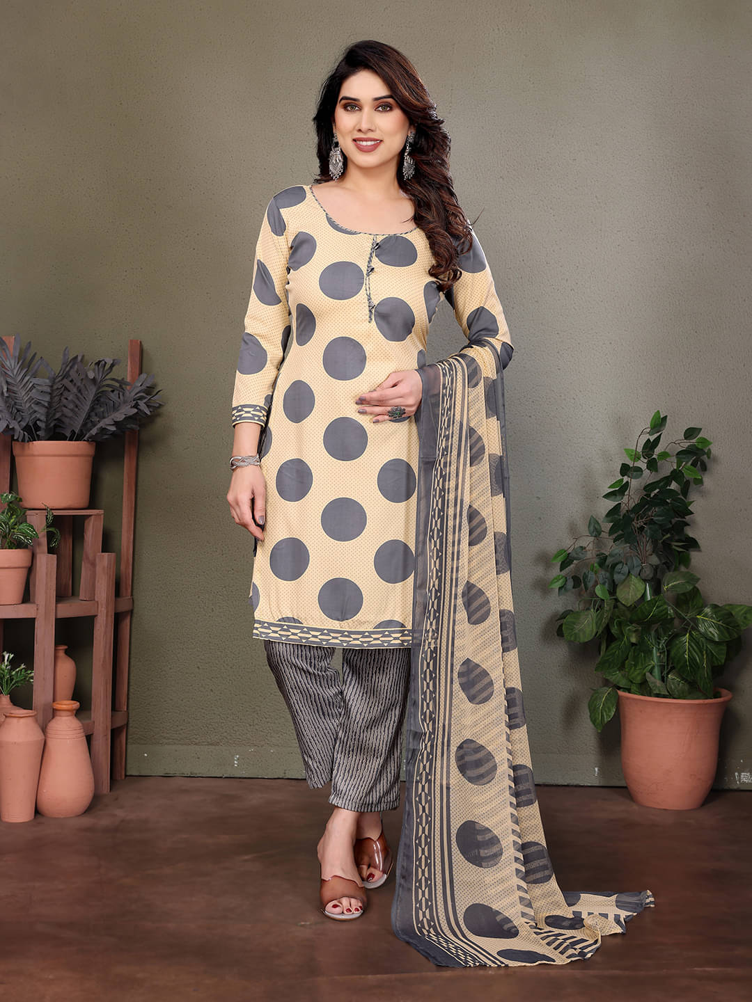 ANAND SAREES Women Crepe Unstitched Dress Material ( Cream )     			ANAND SAREES Women Crepe Unstitched Dress Material ( Cream )
