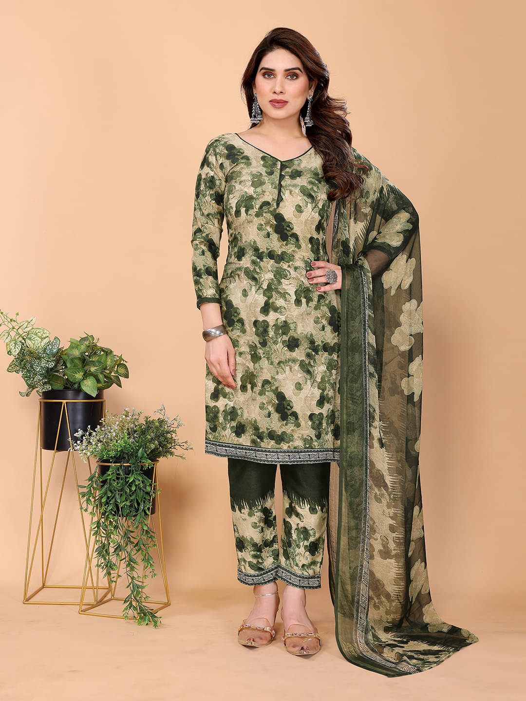 ANAND SAREES Women Crepe Unstitched Dress Material ( Green ) ANAND SAREES Women Crepe Unstitched Dress Material ( Green )