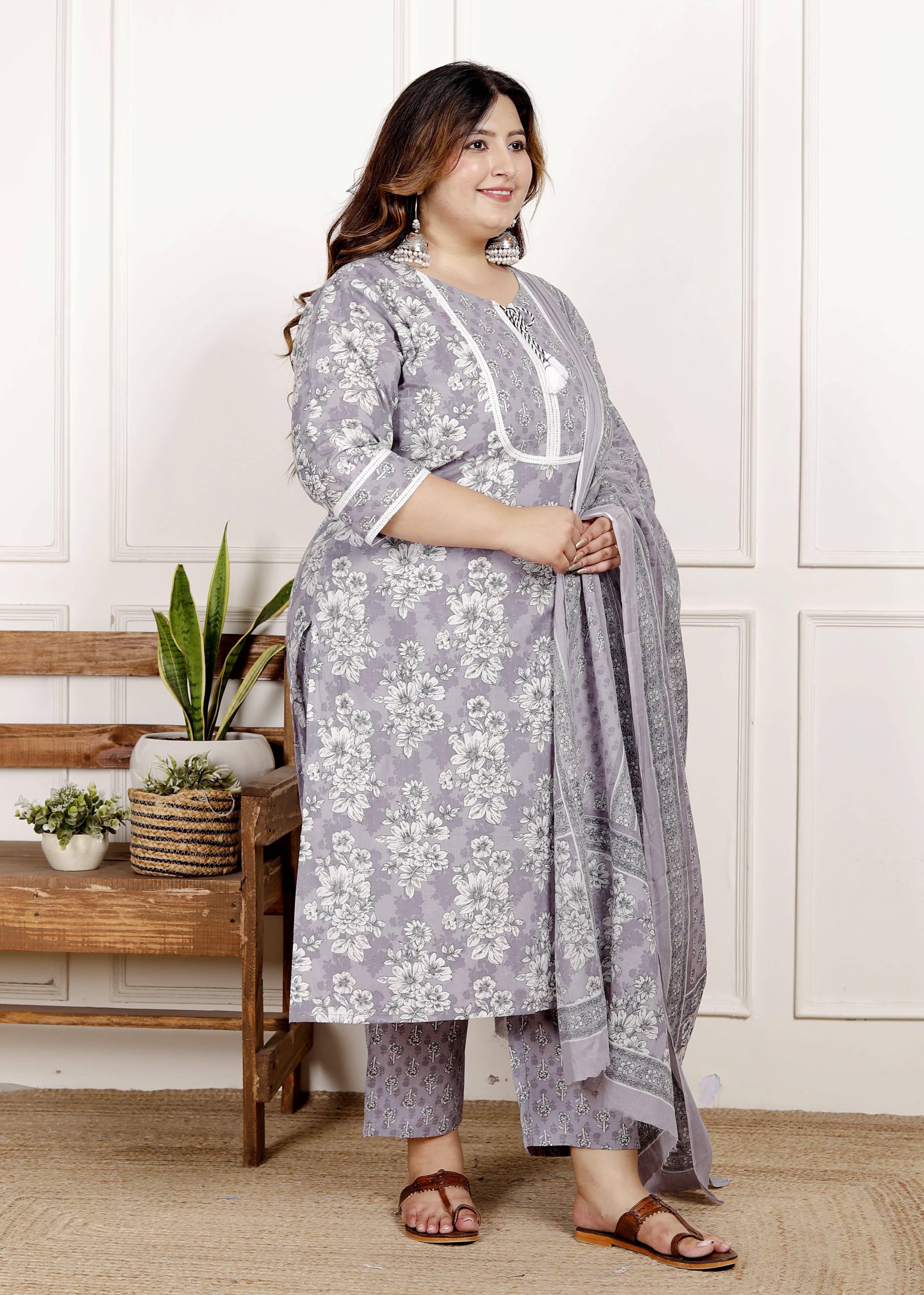 Gyapti Women Cotton Printed Straight Kurti With Pants ( Grey ) Gyapti Women Cotton Printed Straight Kurti With Pants ( Grey )