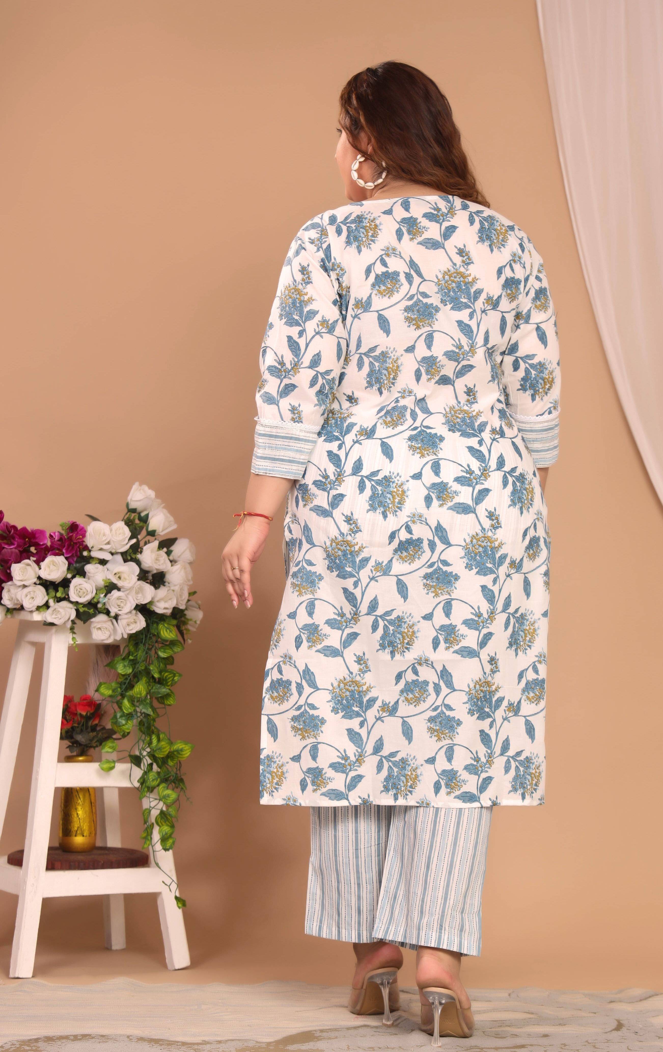 Gyapti Women Cotton Printed Straight Kurti With Pants ( Blue )     			Gyapti Women Cotton Printed Straight Kurti With Pants ( Blue )