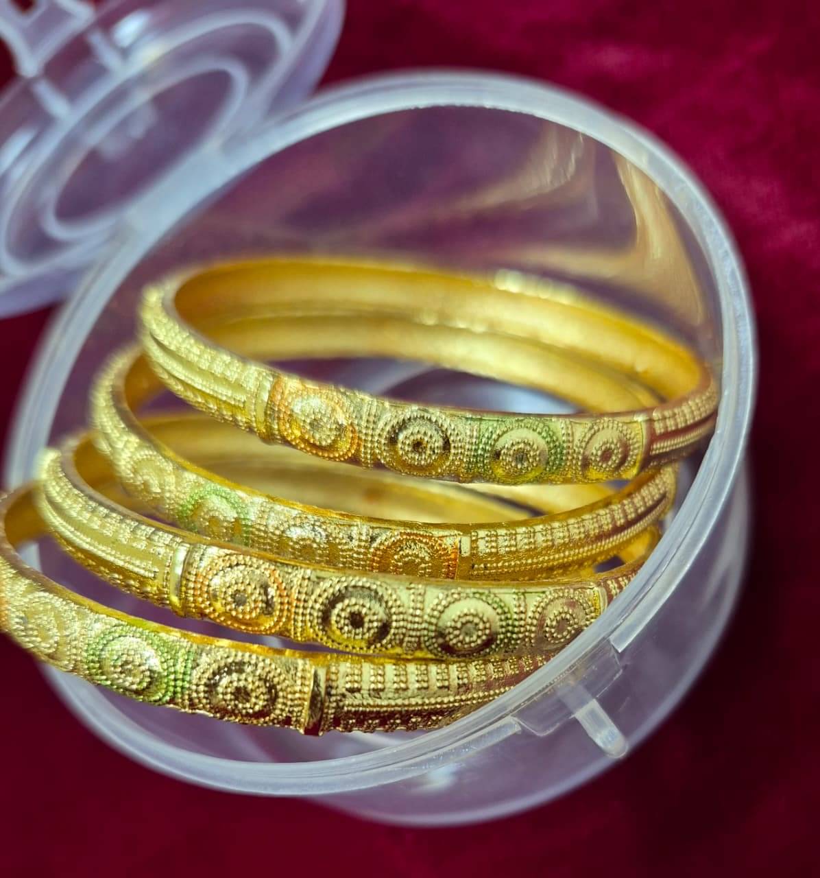     			HomeSpire Green Bangle Set ( Pack of 1 )