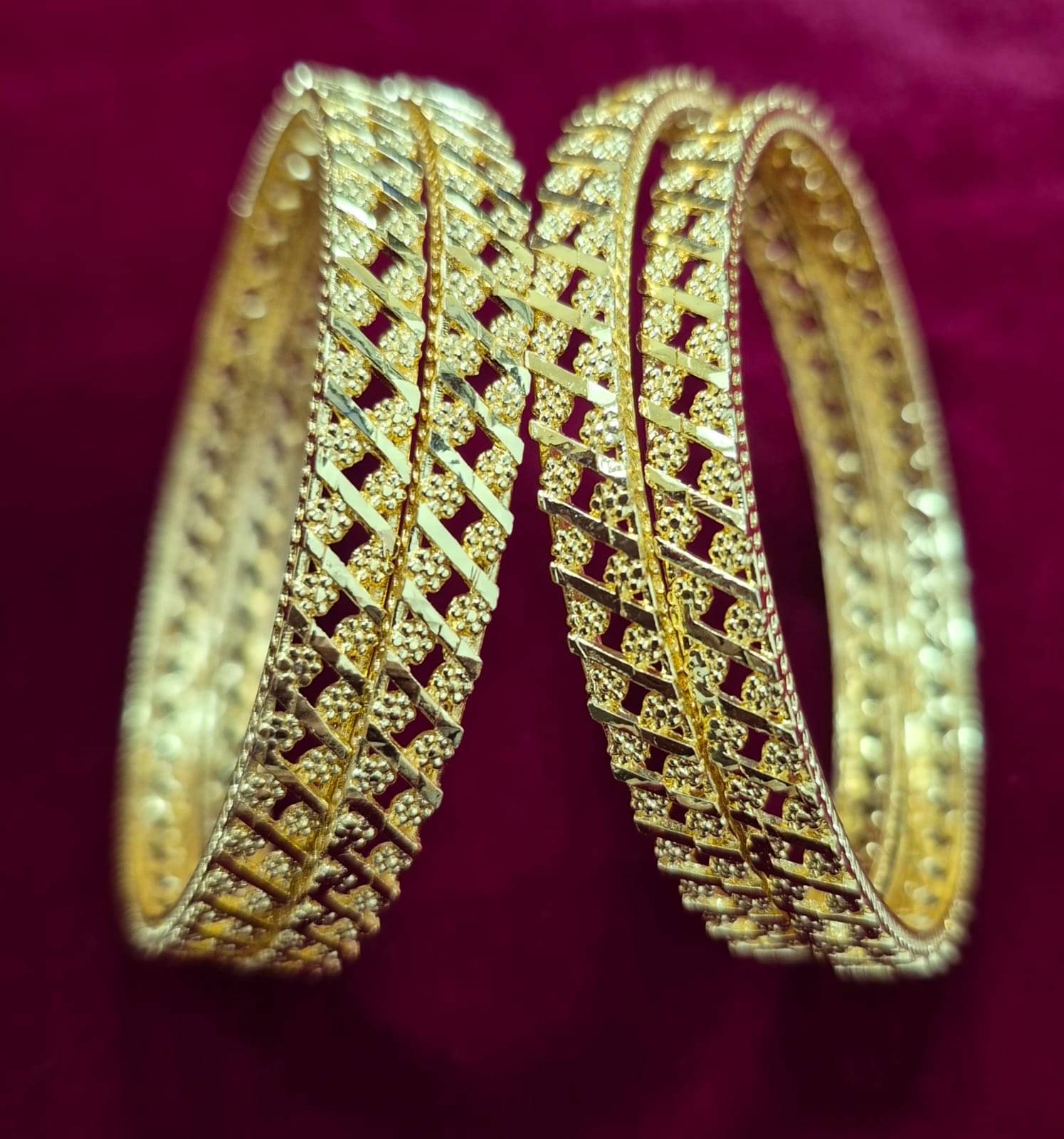     			HomeSpire Rose Gold Bangle Set ( Pack of 1 )
