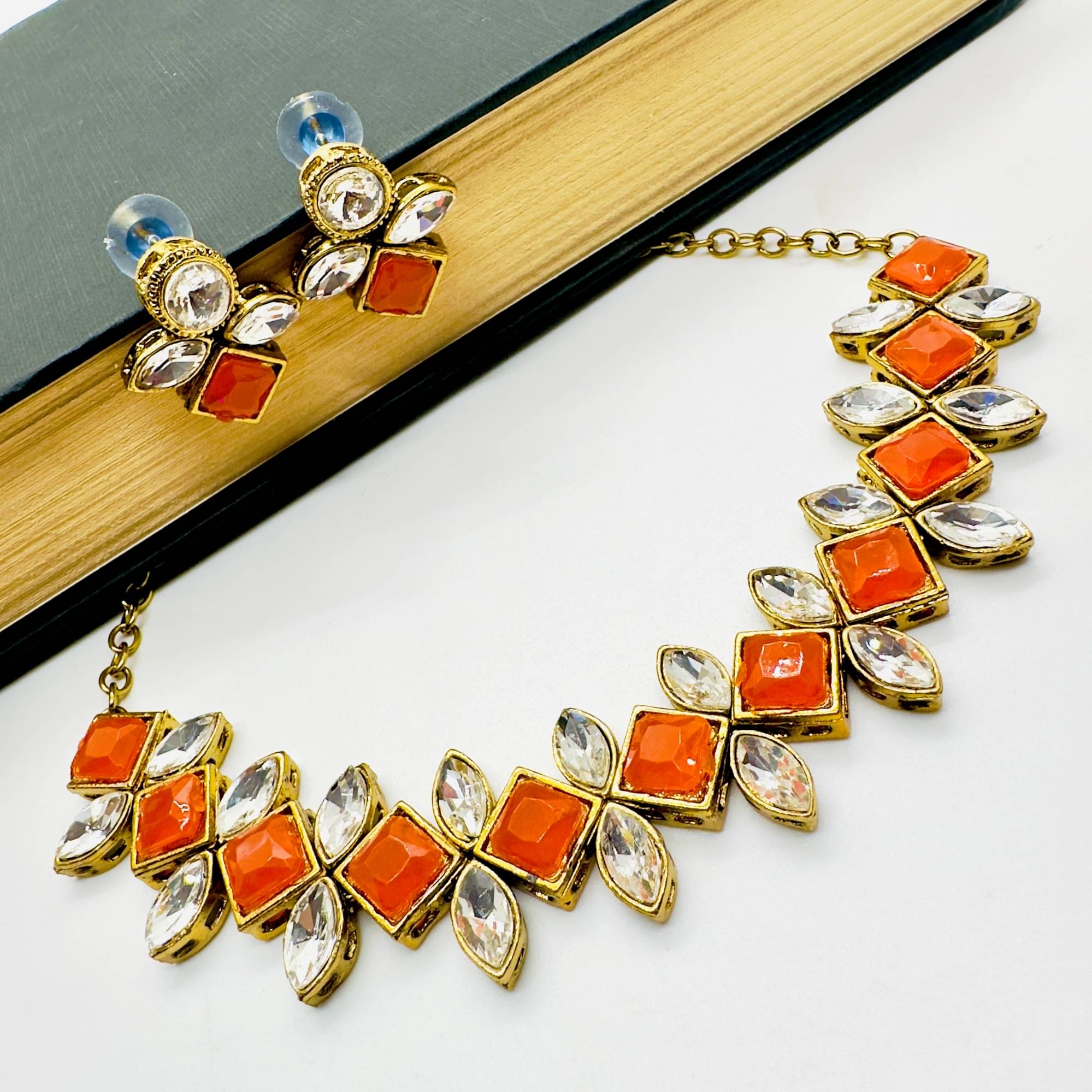    			JN HANDICRAFT Orange Alloy Necklace Set ( Pack of 1 )