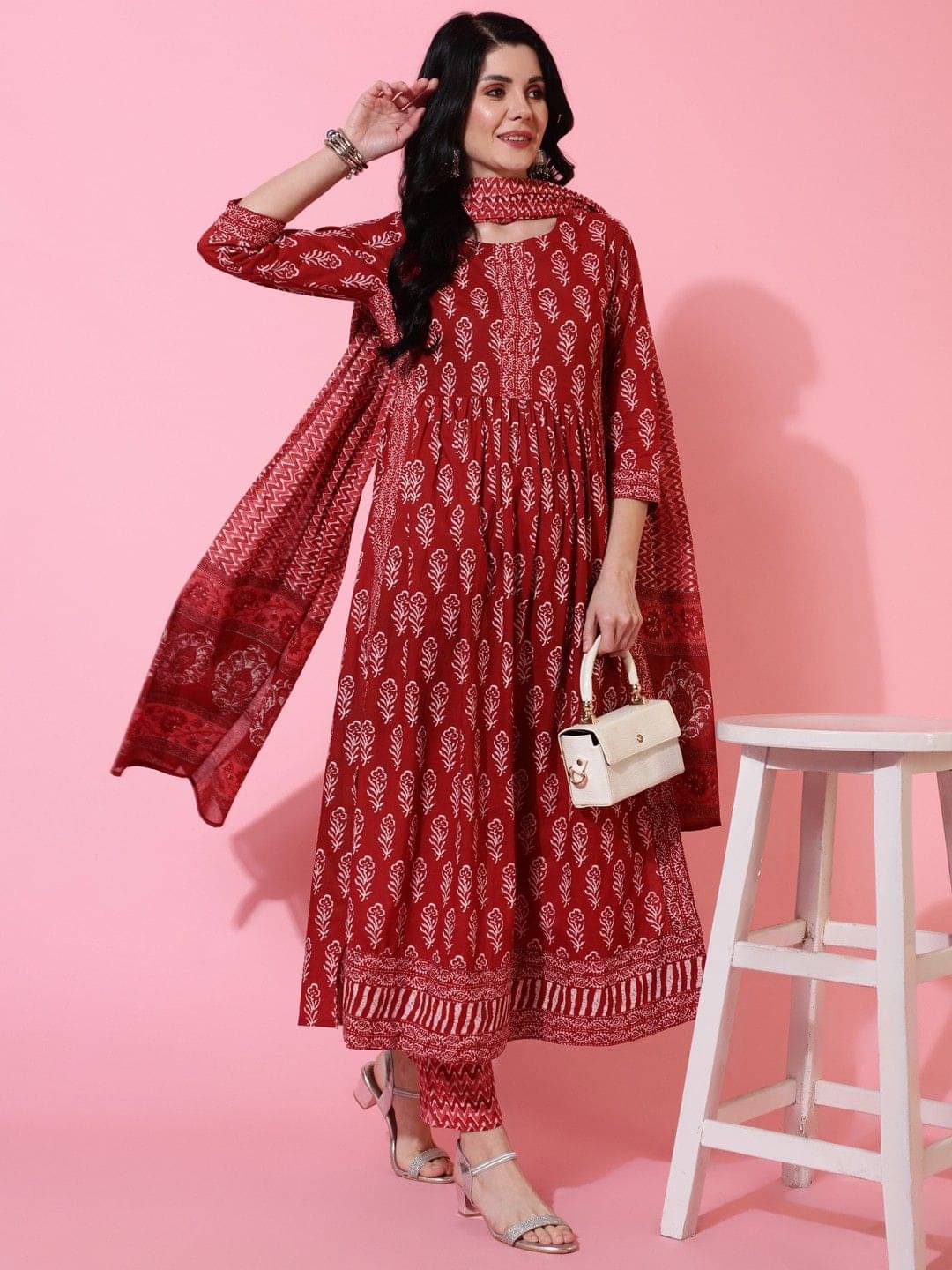     			Kimayra Women Cotton Printed Flared Kurti With Pants ( Maroon )