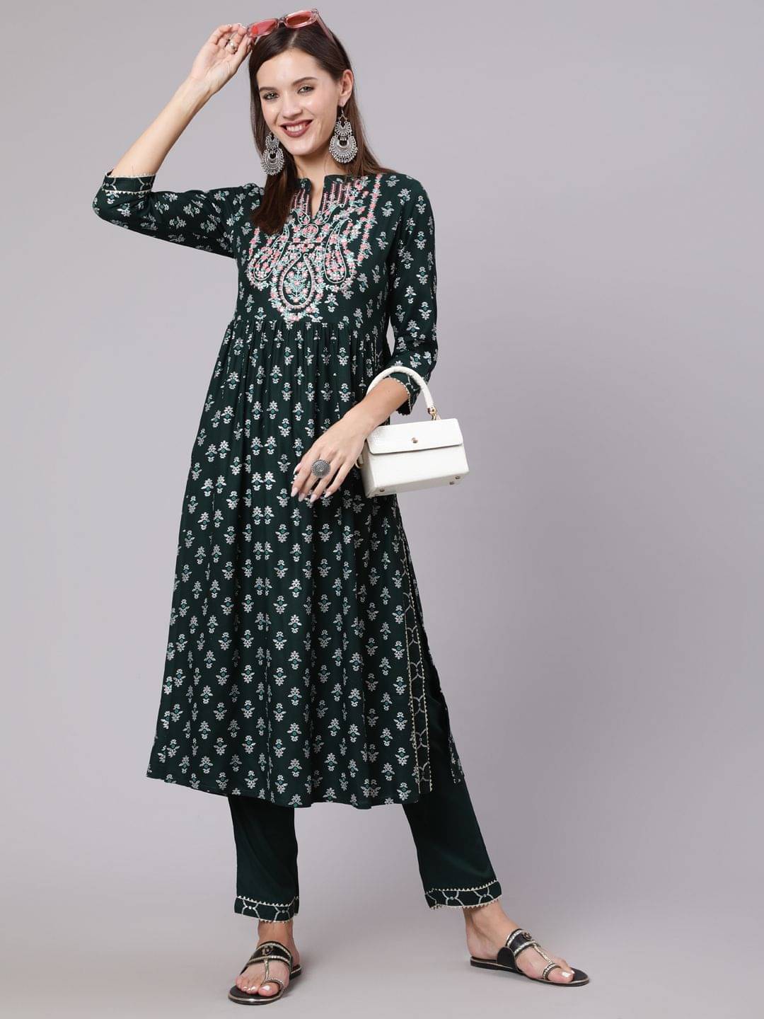     			Kimayra Women Viscose Printed Flared Kurti With Pants ( Dark Green )