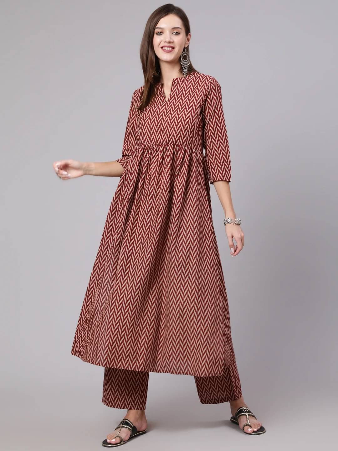     			Kimayra Women Viscose Printed Flared Kurti With Pants ( Maroon )