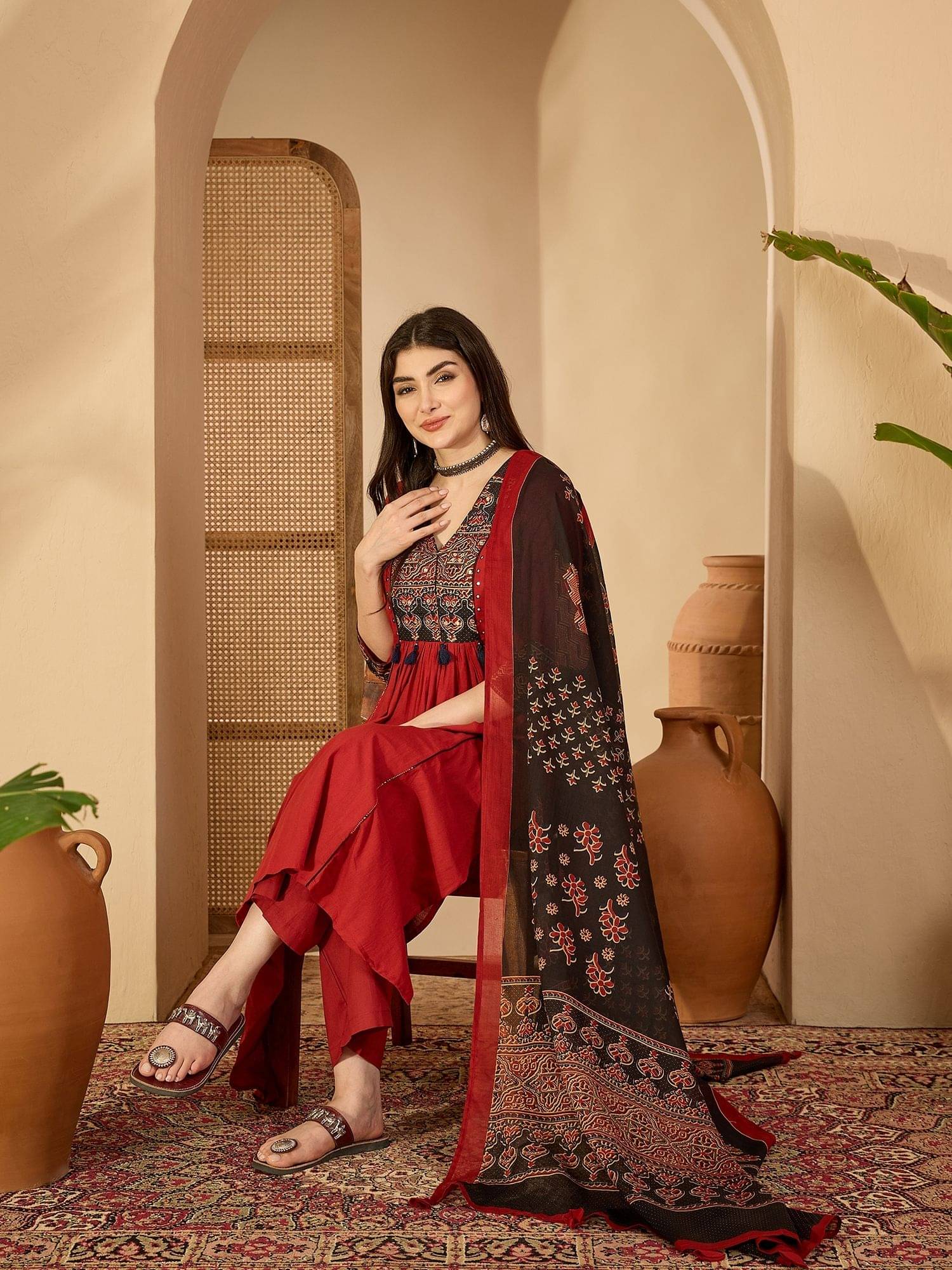     			Kimayra Women Viscose Solid Flared Kurti With Palazzo ( Red )