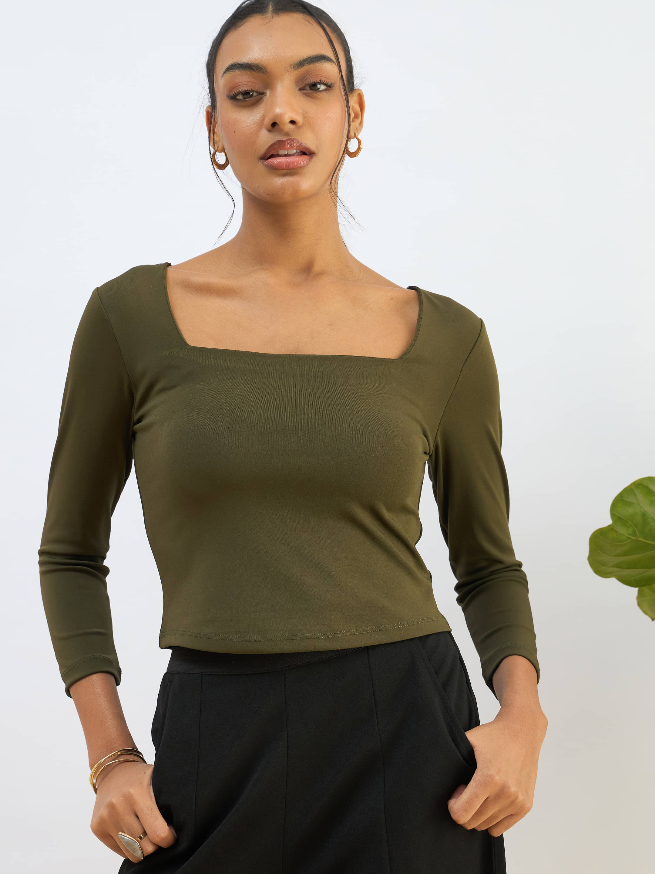     			SASSAFRAS BASICS Women's Lycra Crop Top ( Olive )