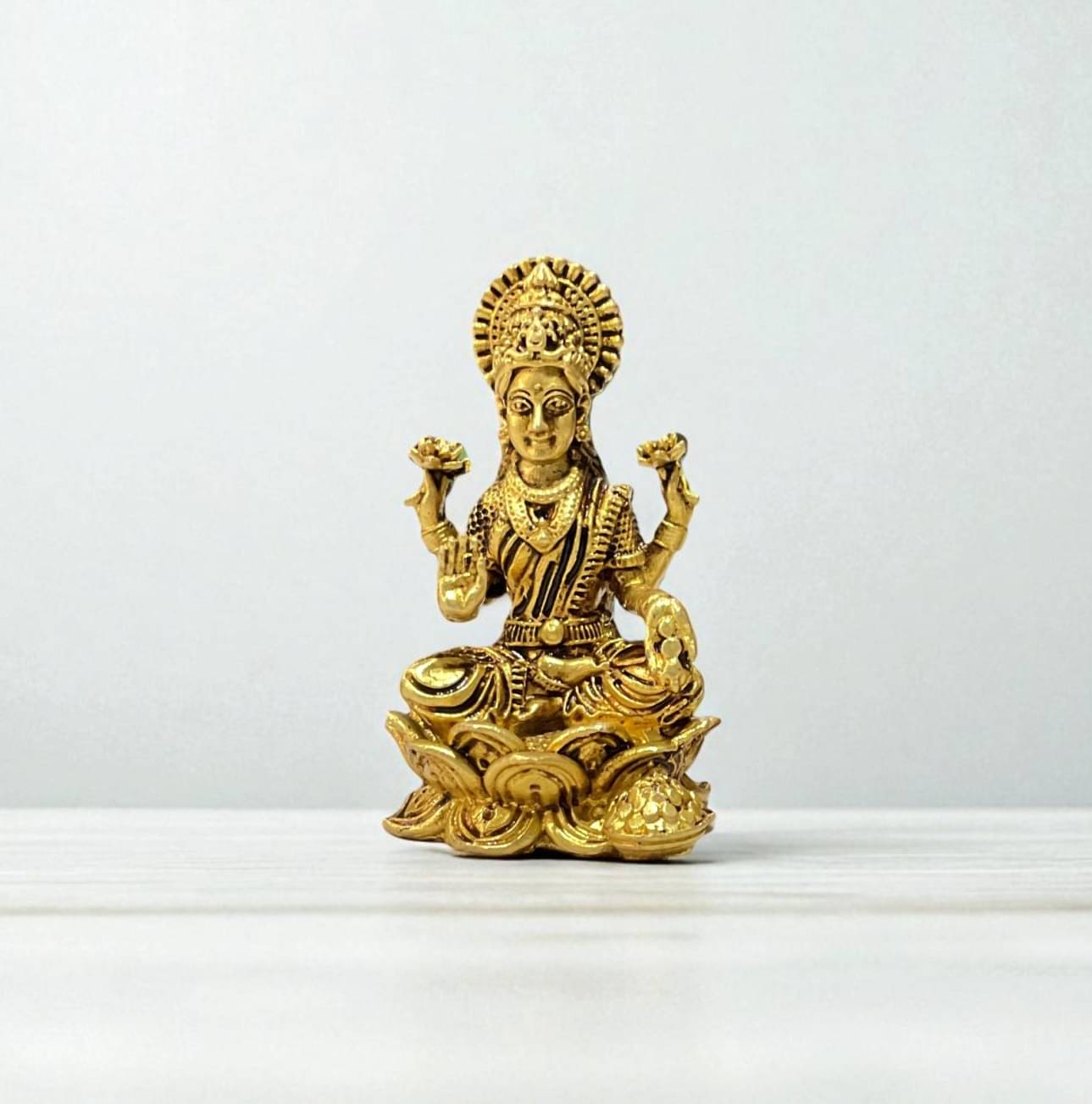     			SJL Brass Goddess Laxmi Idol ( 6.5 cm )