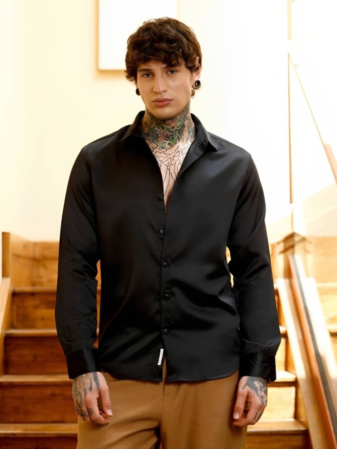 THECLASSICTOGS Satin Regular Fit Solids Full Sleeves Men's Casual Shirt - Black ( Pack of 1 ) THECLASSICTOGS Satin Regular Fit Solids Full Sleeves Men's Casual Shirt - Black ( Pack of 1 )