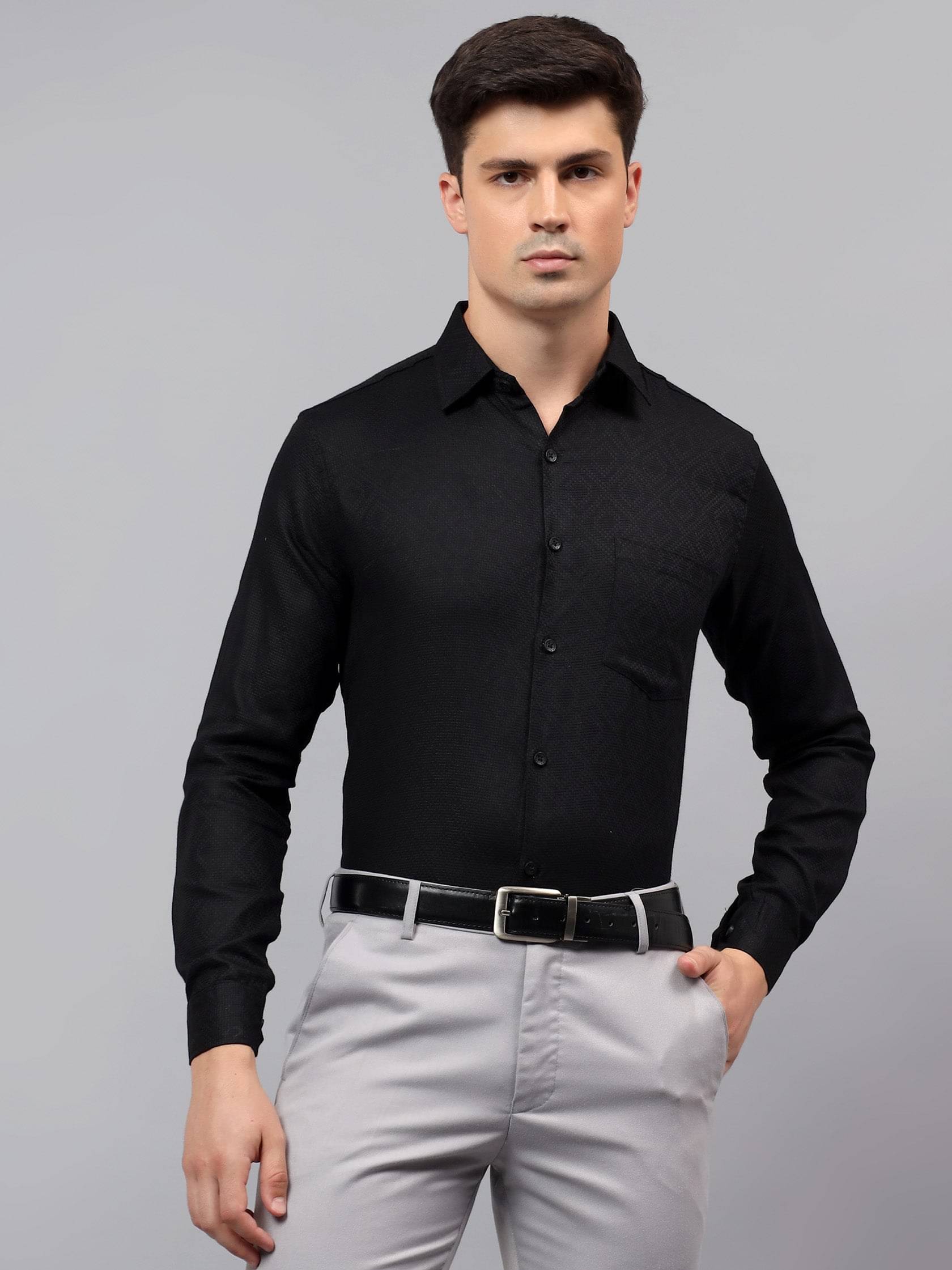     			Yugnik Cotton Regular Fit Full Sleeves Men's Formal Shirt - Black ( Pack of 1 )