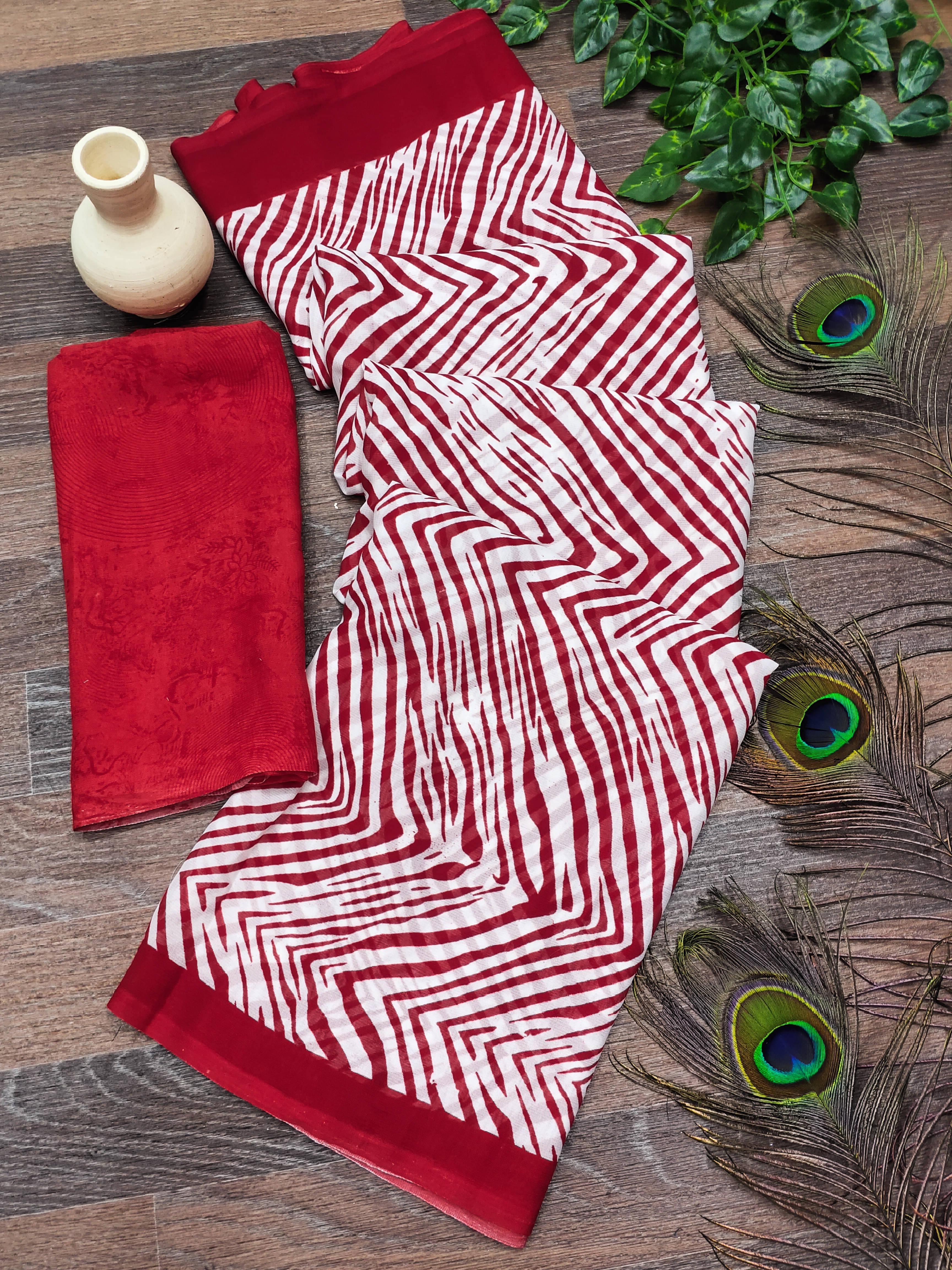 ANAND SAREES Georgette Printed Kasavu Saree With Unstitched Blouse Piece ( RED ) ANAND SAREES Georgette Printed Kasavu Saree With Unstitched Blouse Piece ( RED )