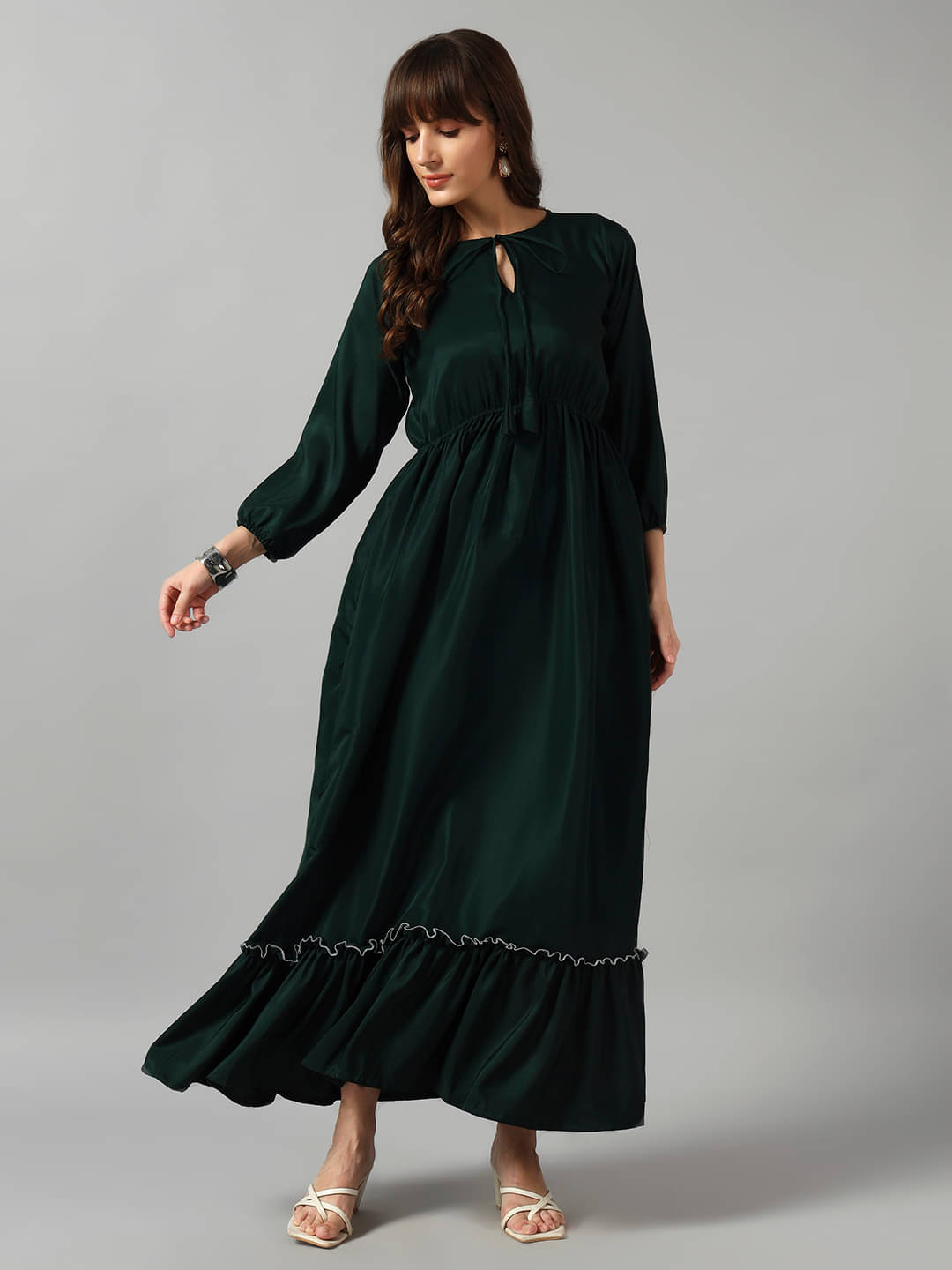     			Femvy Women Crepe Solid Fit & Flare Dress ( Green )