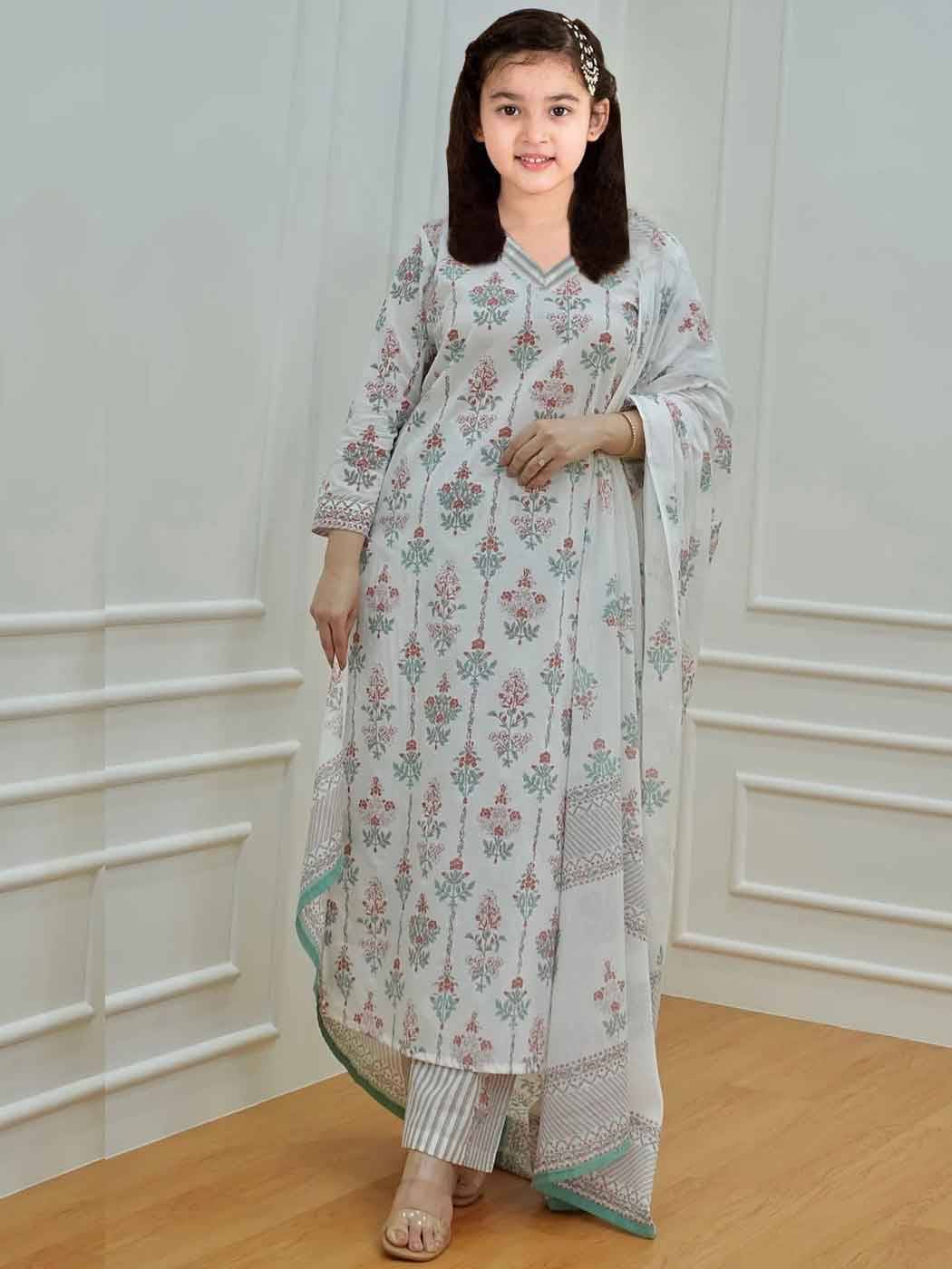     			SATVASHIV Girls Rayon Kurti with Pants ( Pack of 1 , White )