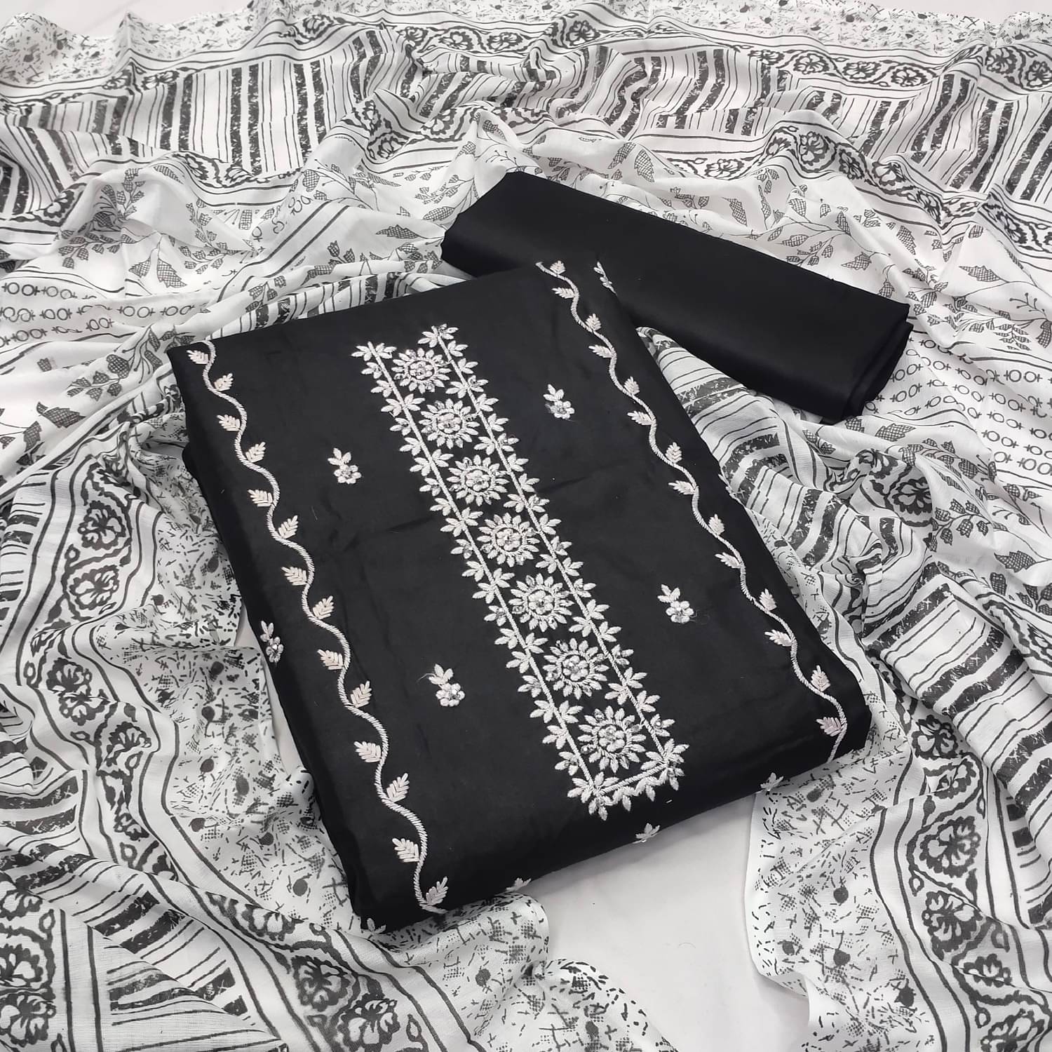     			SATVASHIV Women Cotton Unstitched Dress Material ( Black )