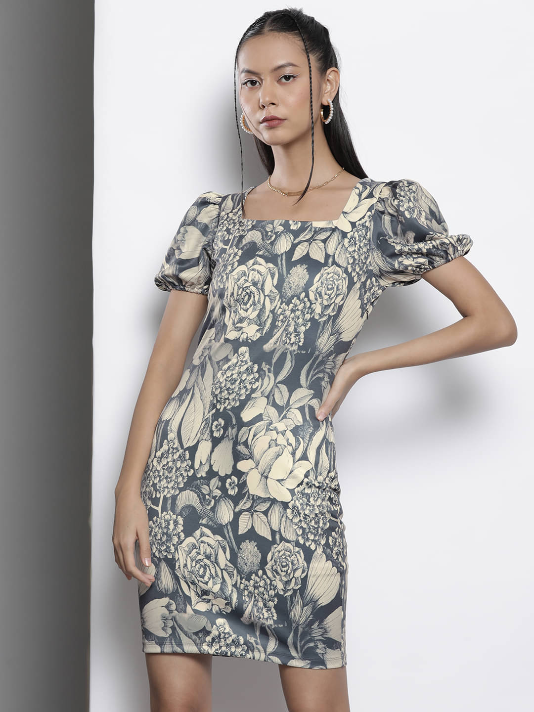     			Sassafras Women Polyester Blend Bodycon Dress ( Grey )
