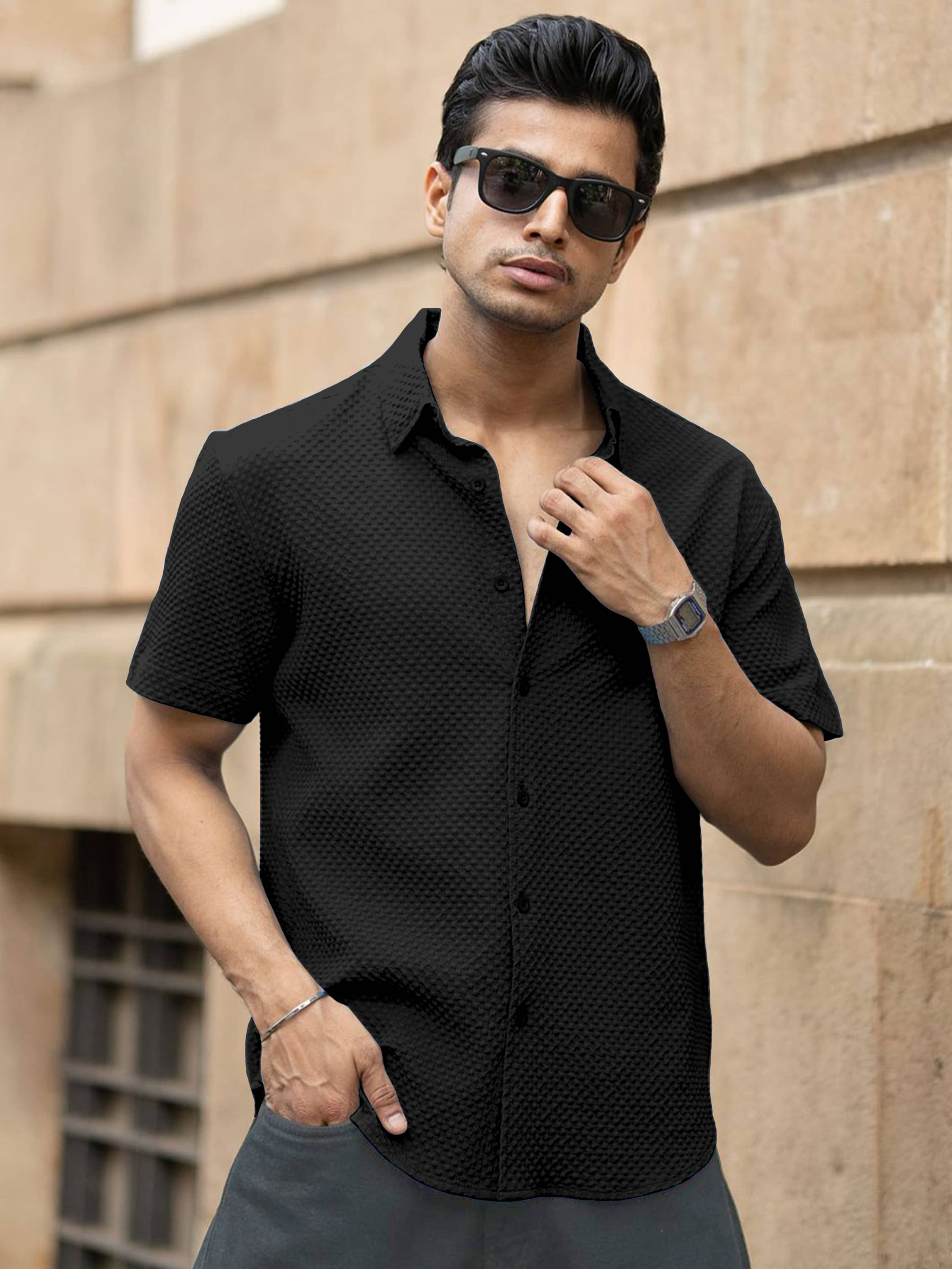     			color bucket Cotton Blend Regular Fit Popcorn Textured Half Sleeves Men's Casual Shirt - Black ( Pack of 1 )