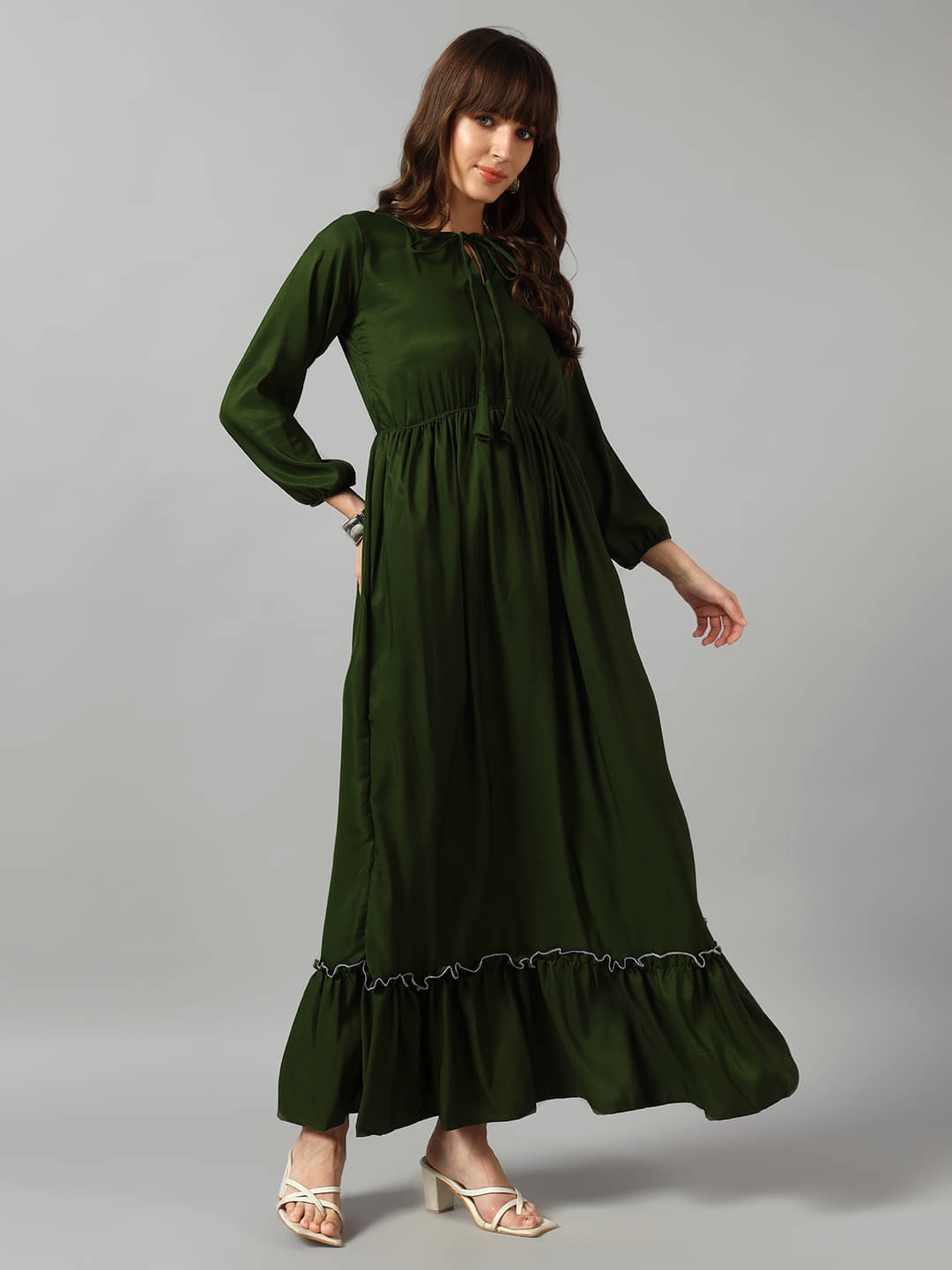     			JASH CREATION Women Crepe Solid Fit & Flare Dress ( Olive )