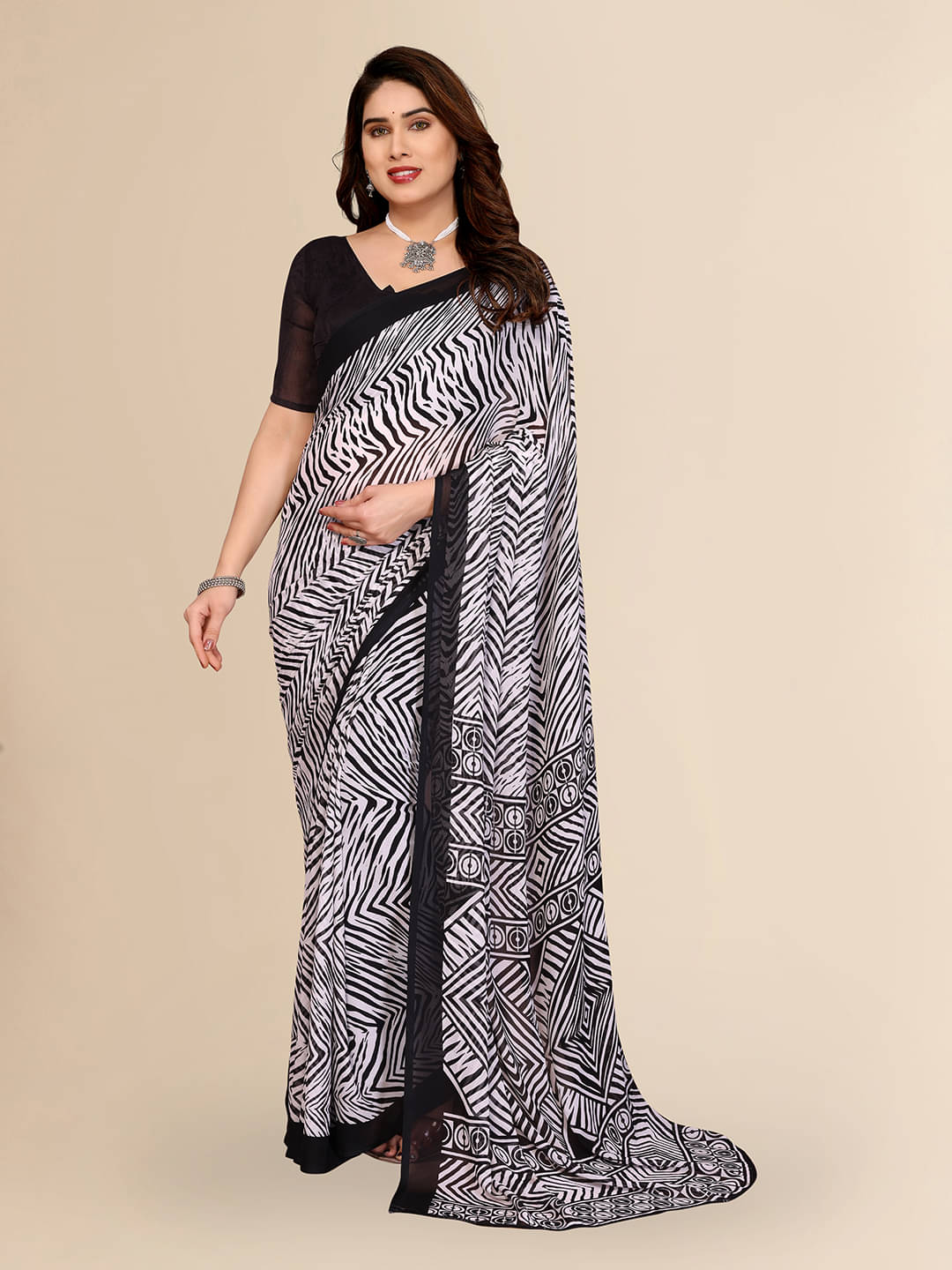 Kashvi Sarees Georgette Printed Kasavu Saree With Unstitched Blouse Piece ( BLACK ) Kashvi Sarees Georgette Printed Kasavu Saree With Unstitched Blouse Piece ( BLACK )