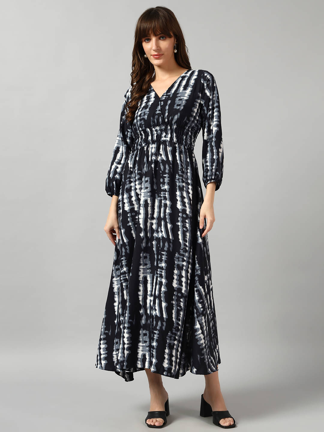     			Krunal Raiyani Women Crepe Printed Fit & Flare Dress ( Black )