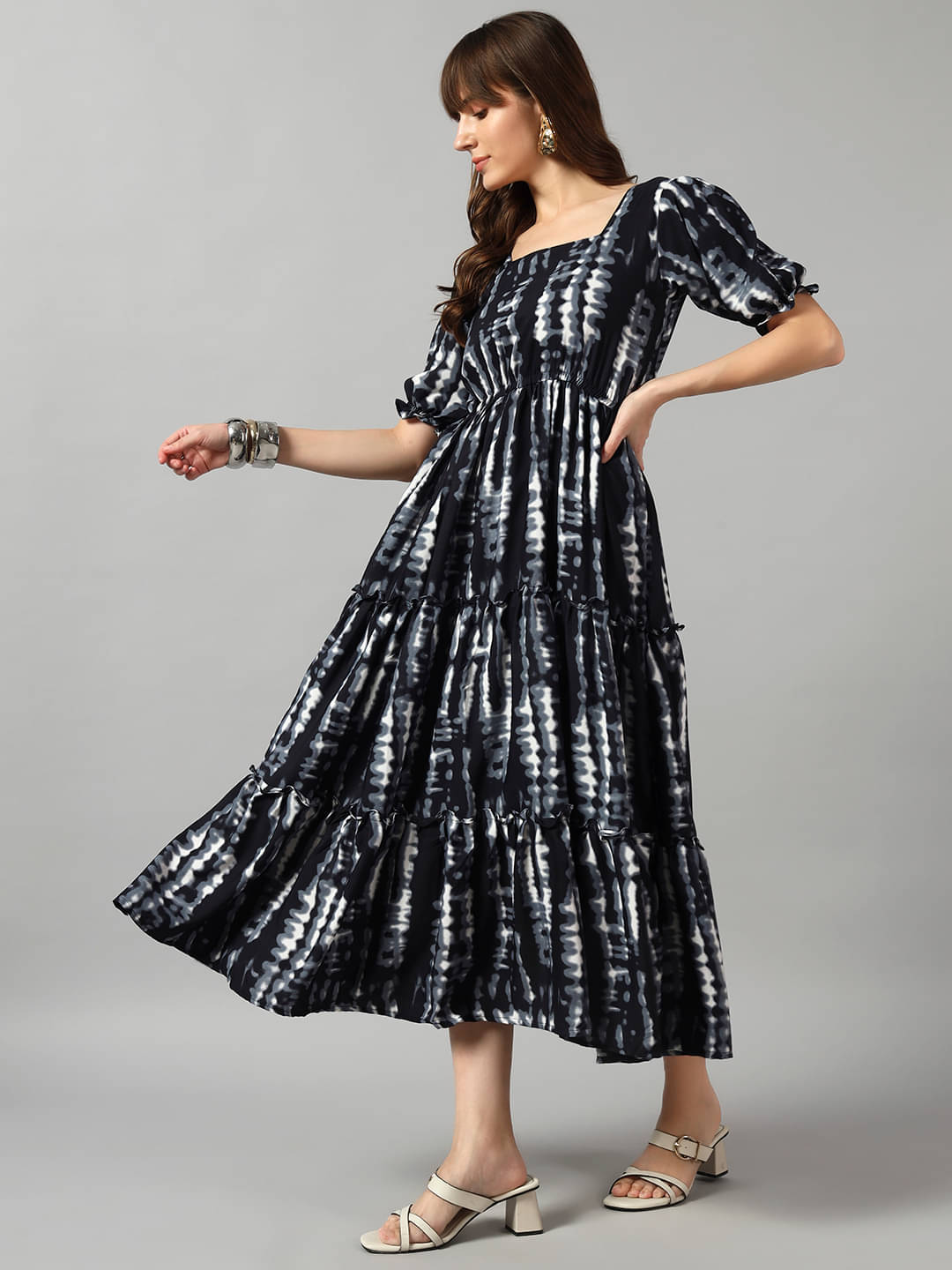     			Raiyani enterprise Women Crepe Printed Fit & Flare Dress ( Black )