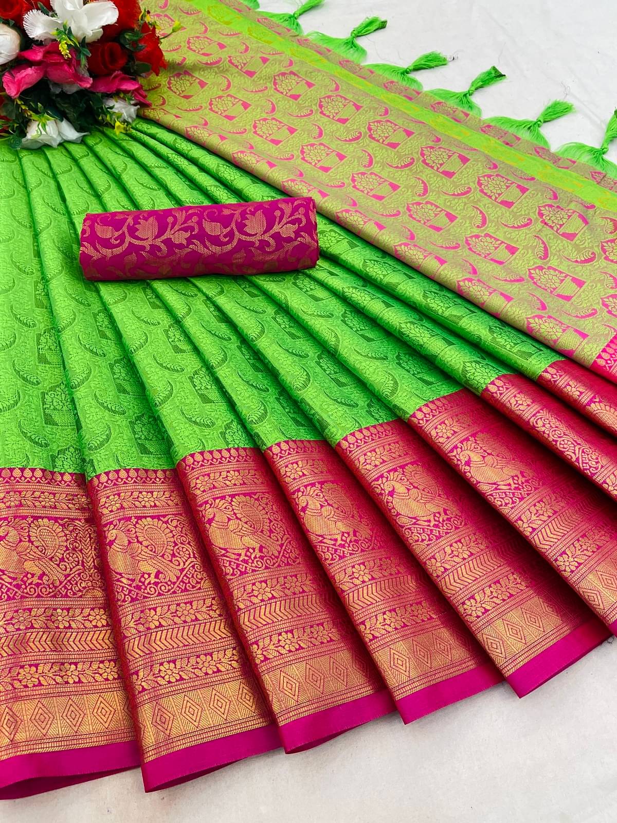 SATVASHIV Art Silk Woven Regular Saree With Unstitched Blouse Piece ( Pink ) SATVASHIV Art Silk Woven Regular Saree With Unstitched Blouse Piece ( Pink )