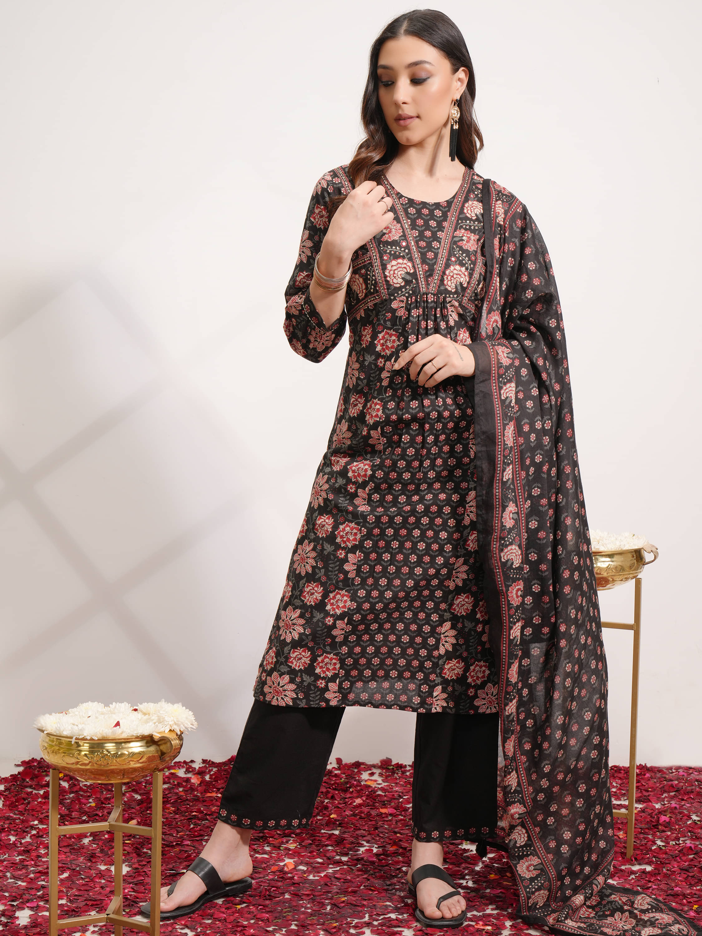 Vishudh Women Cotton Printed Anarkali Kurti With Pants ( Black )     			Vishudh Women Cotton Printed Anarkali Kurti With Pants ( Black )