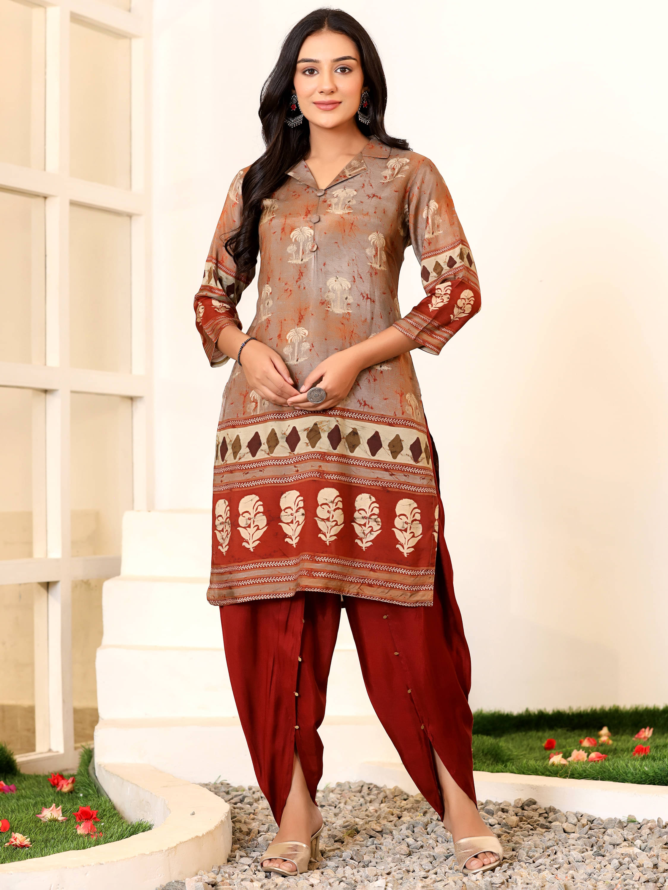     			Vishudh Women Polyester Printed Straight Kurti With Pants ( Multicolor )